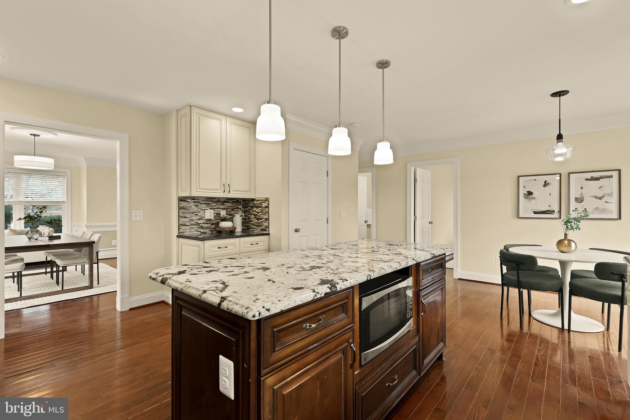 TYLER PARK - Residential