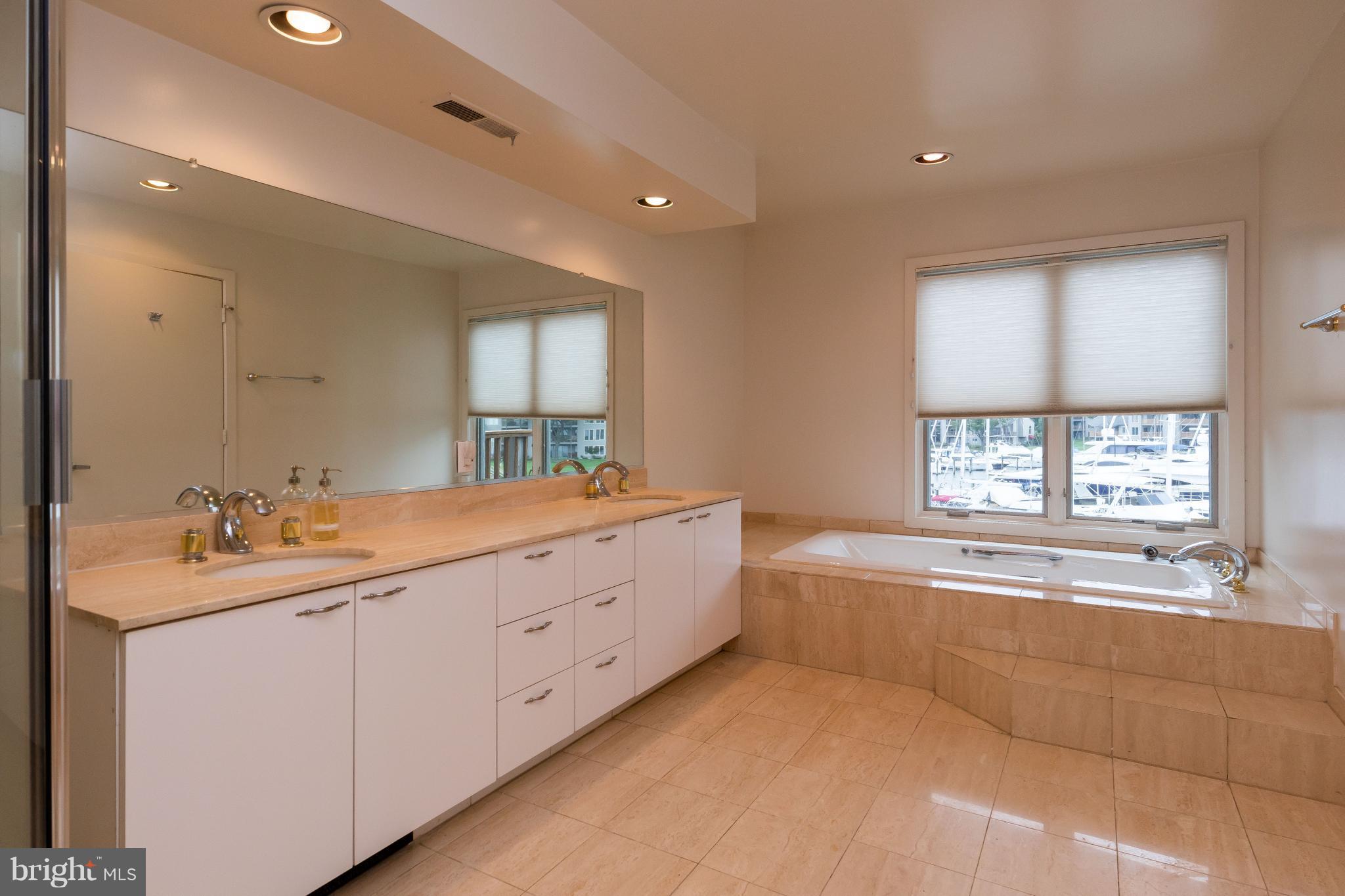 VILLAGE OF CHESAPEAKE HARBOUR - Residential