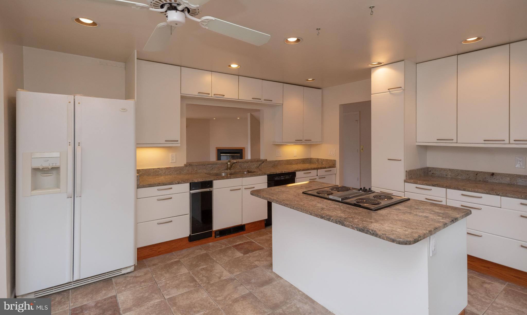 VILLAGE OF CHESAPEAKE HARBOUR - Residential