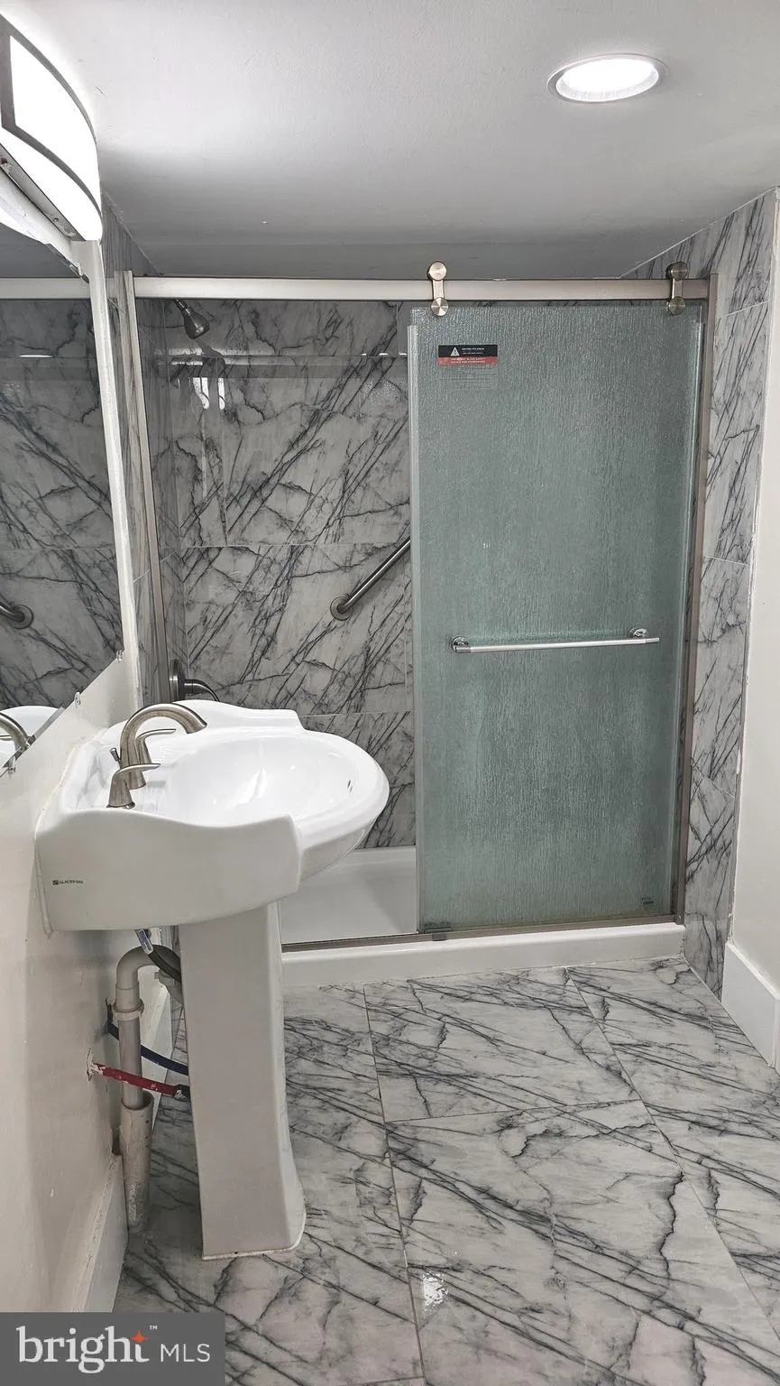 Philadelphia, Pennsylvania 19120, United States, 3 Bedrooms Bedrooms, ,2 BathroomsBathrooms,Residential,Active,118710