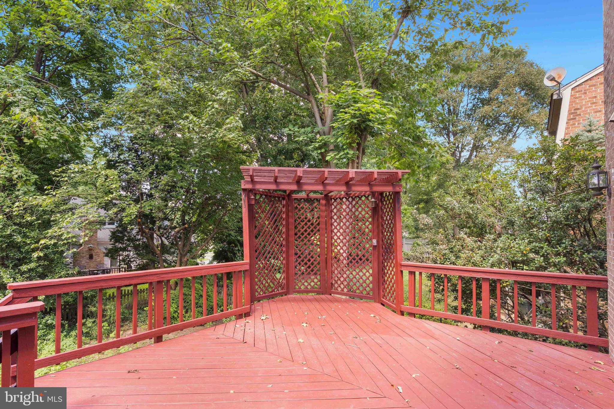 KINGS MANOR - Residential Lease