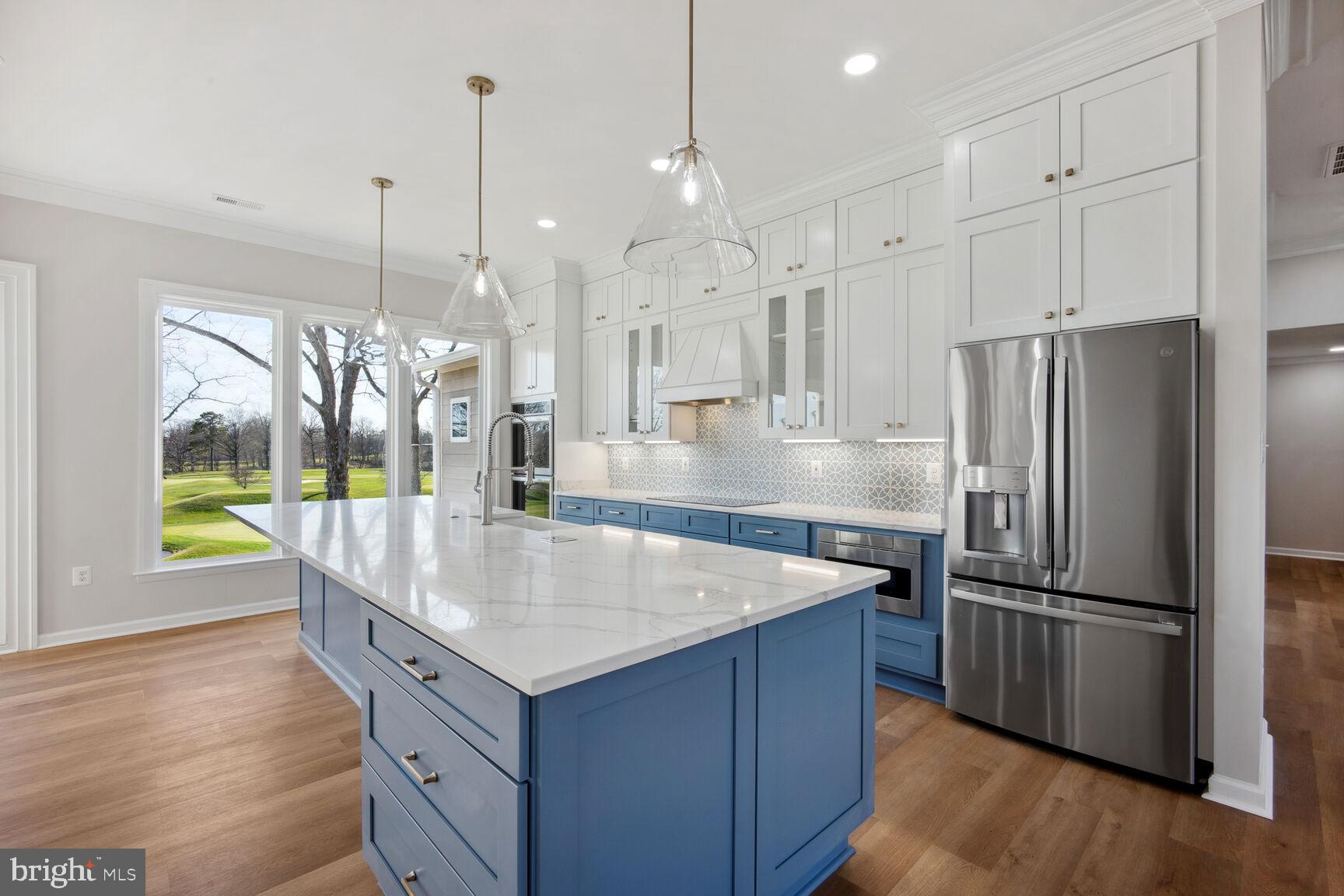 WEST SPRINGFIELD - Residential