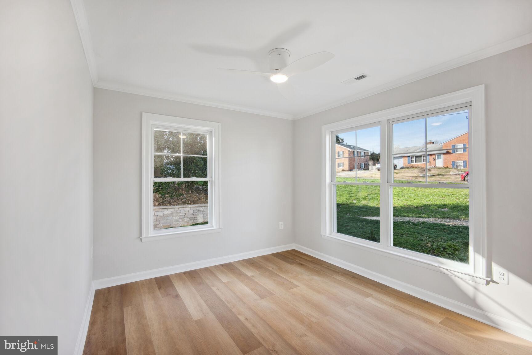 WEST SPRINGFIELD - Residential