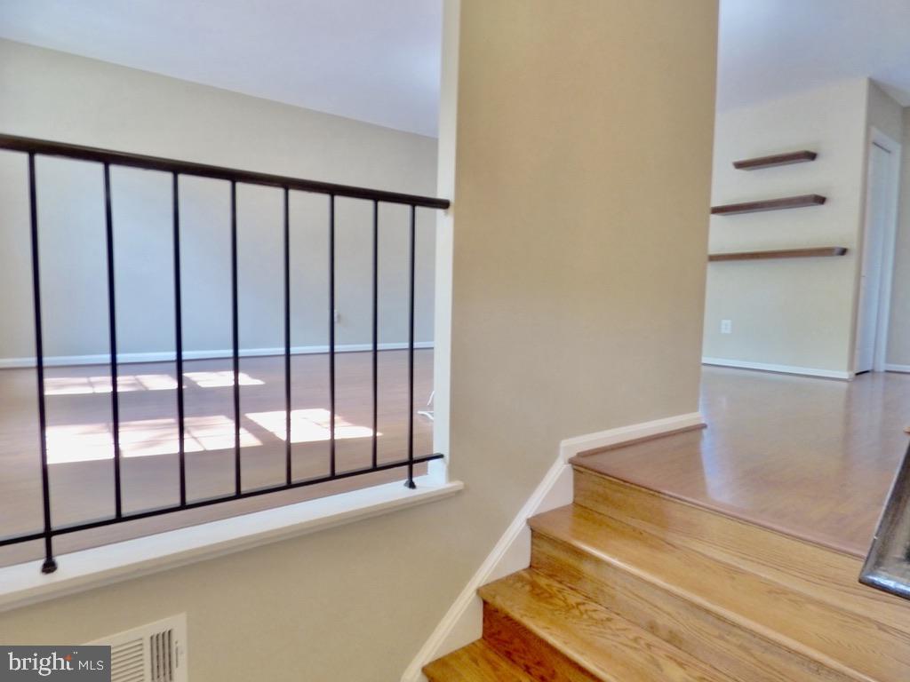 10127 EBENSHIRE COURT
