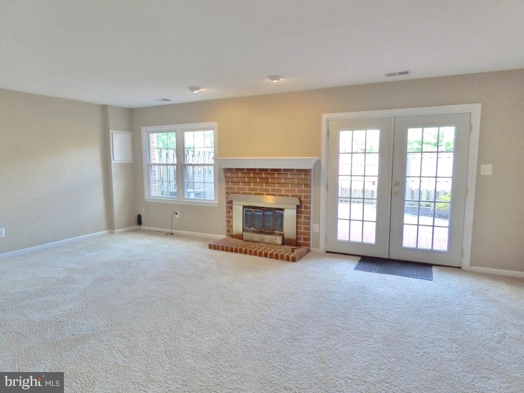 CONCORD VILLAGE - Residential Lease