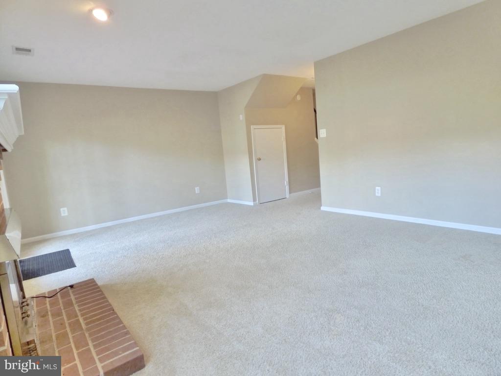 CONCORD VILLAGE - Residential Lease