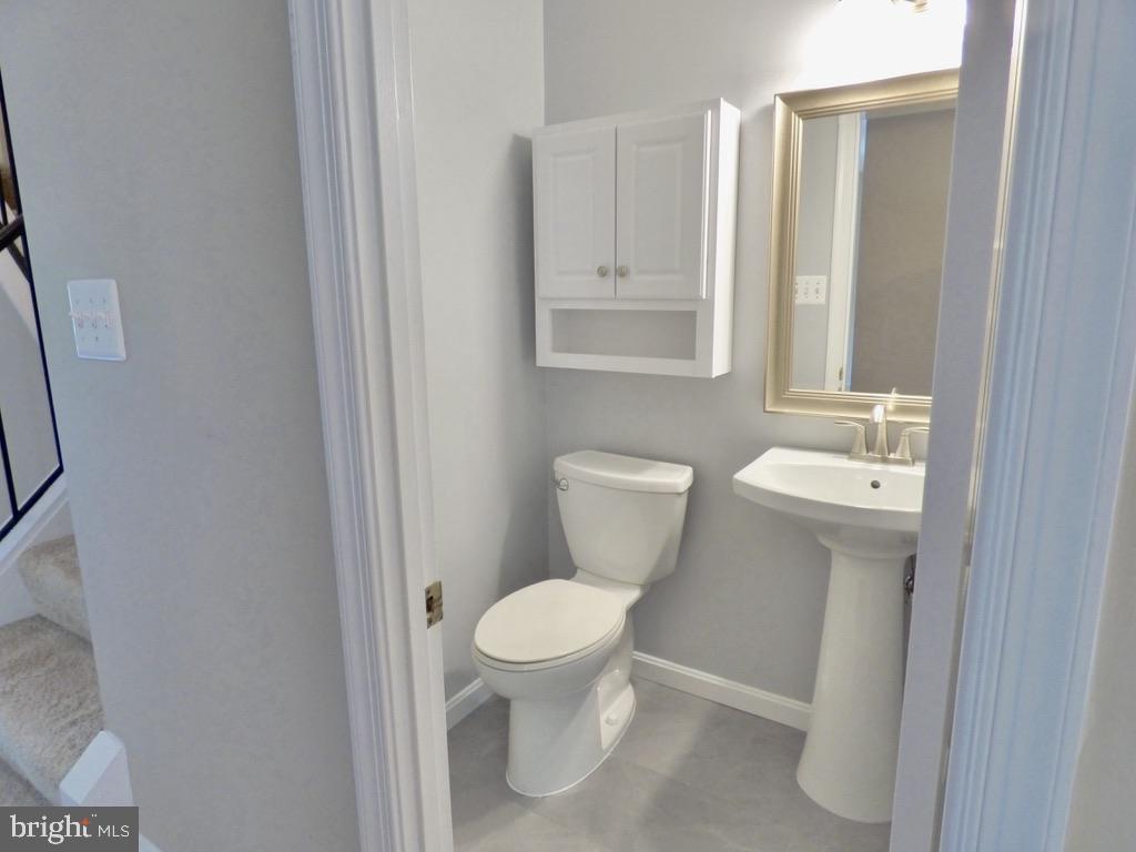 CONCORD VILLAGE - Residential Lease