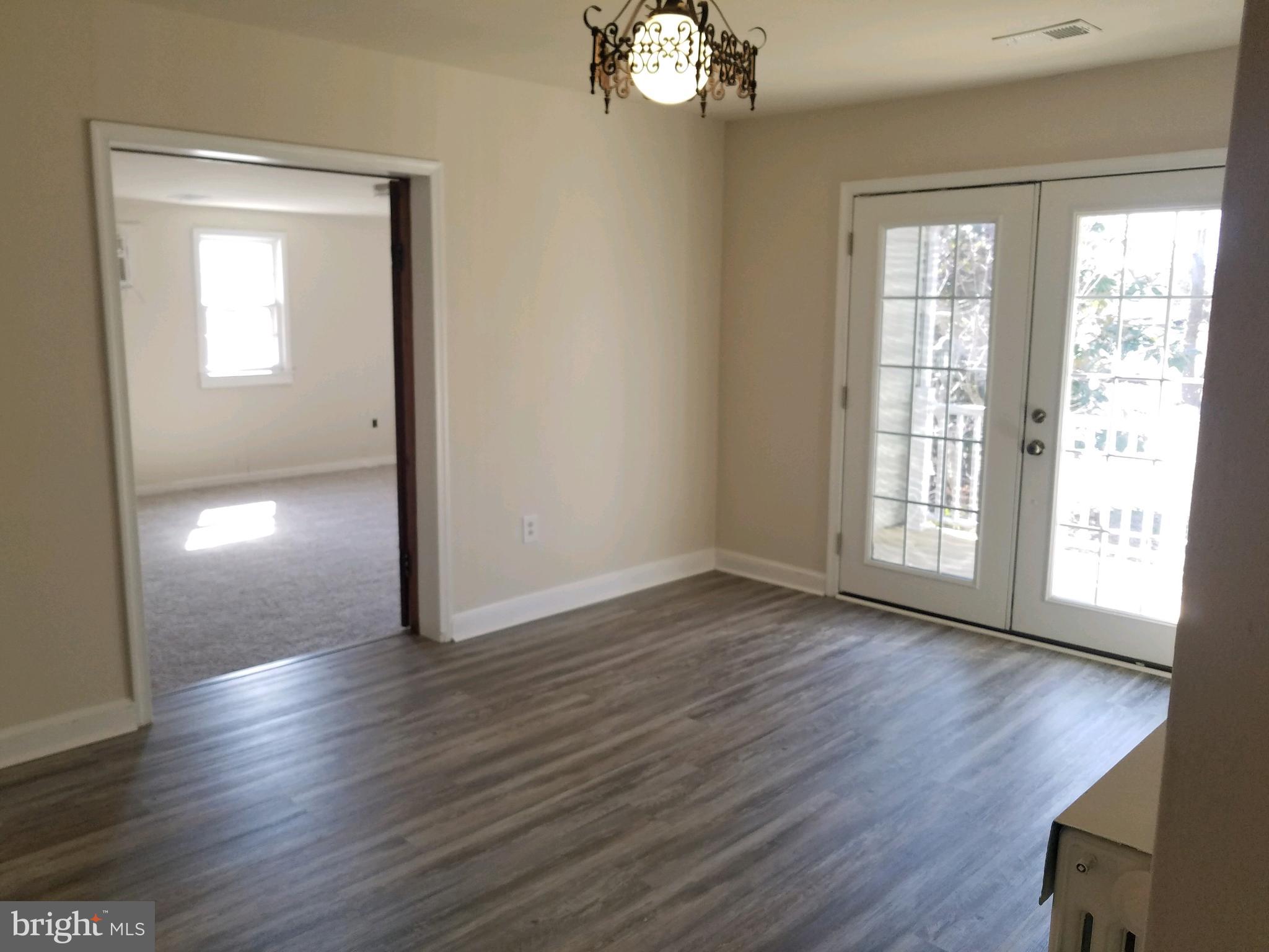 SIGEL BRN P/O GLYMONT SU - Residential Lease