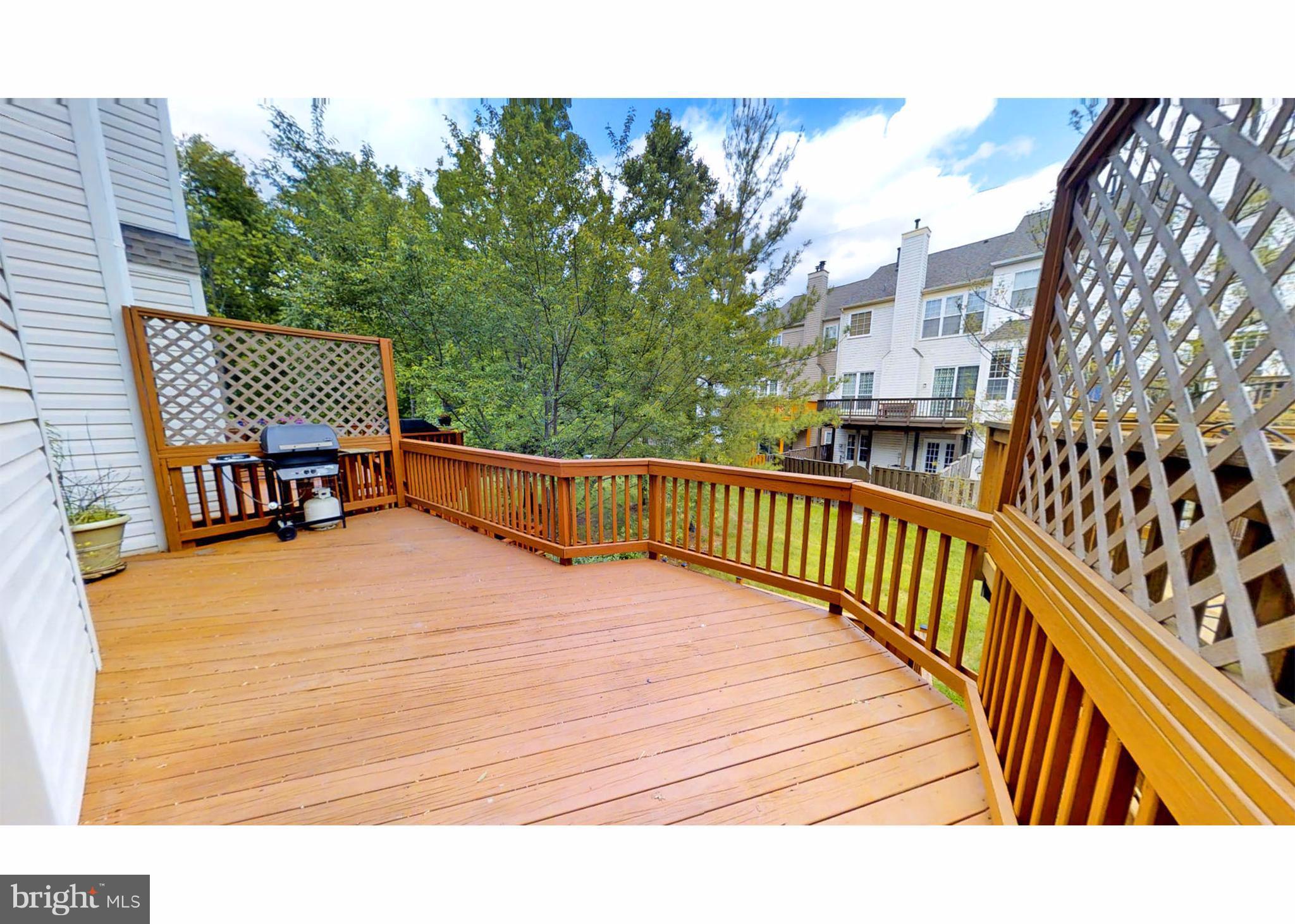 ISLAND CREEK - Residential Lease