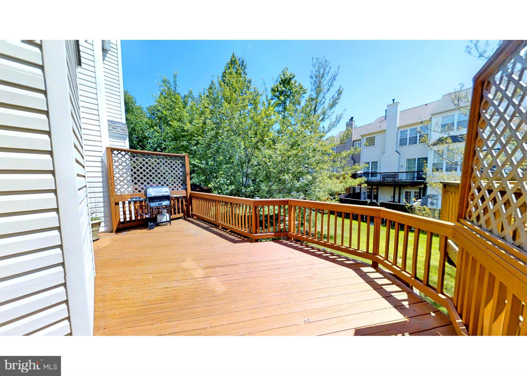 ISLAND CREEK - Residential Lease