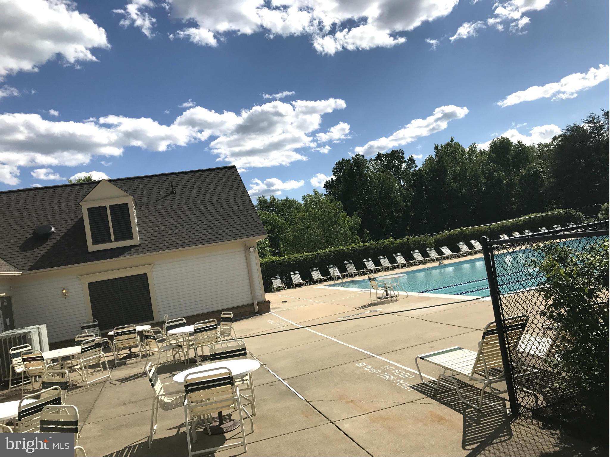 ISLAND CREEK - Residential Lease