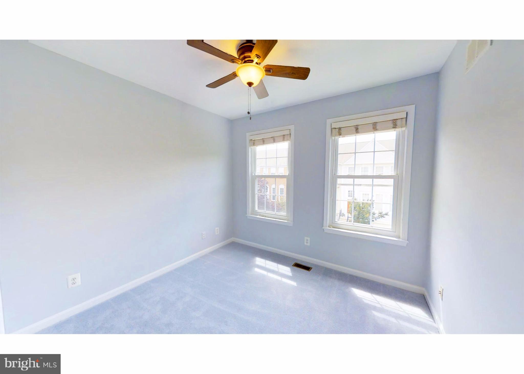 ISLAND CREEK - Residential Lease