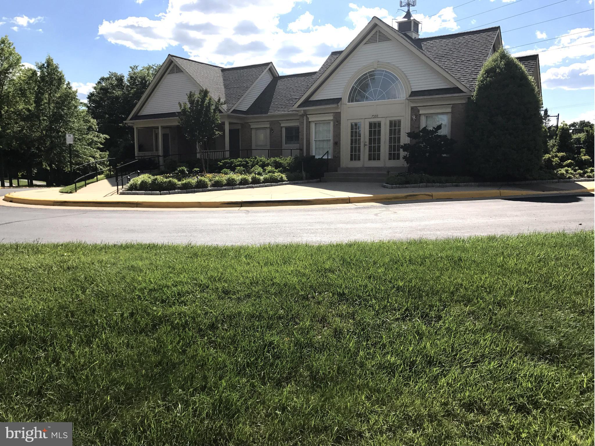 ISLAND CREEK - Residential Lease