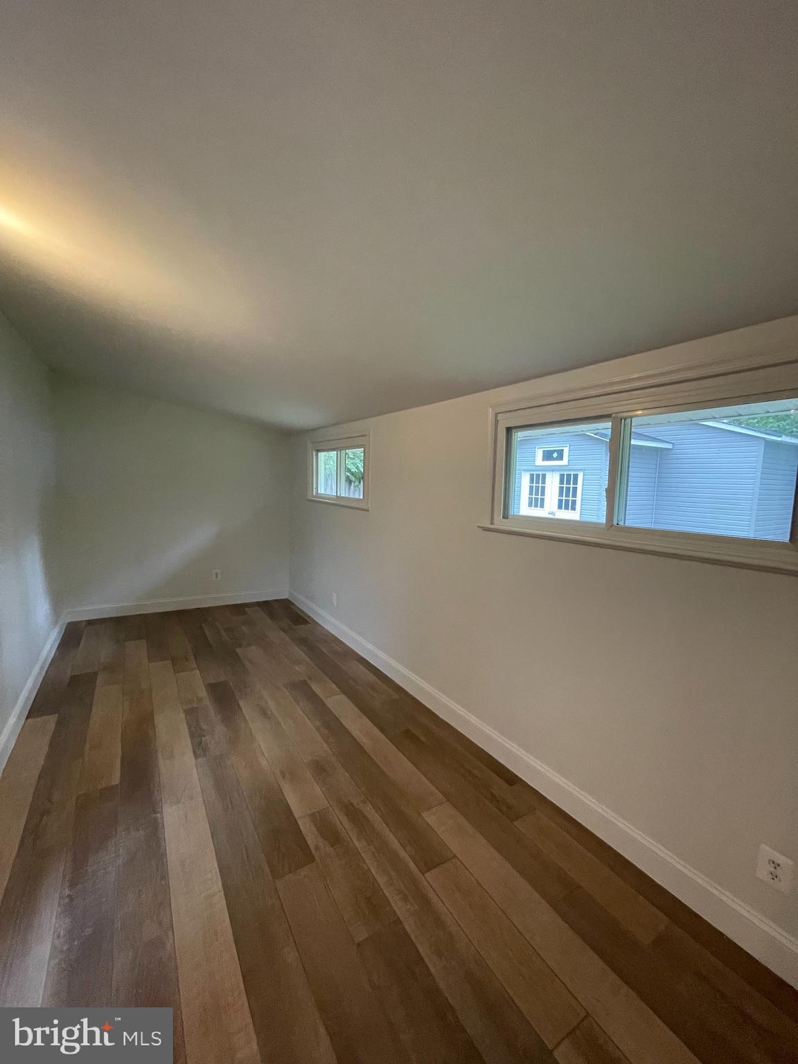 BROOKLAND ESTATES - Residential Lease