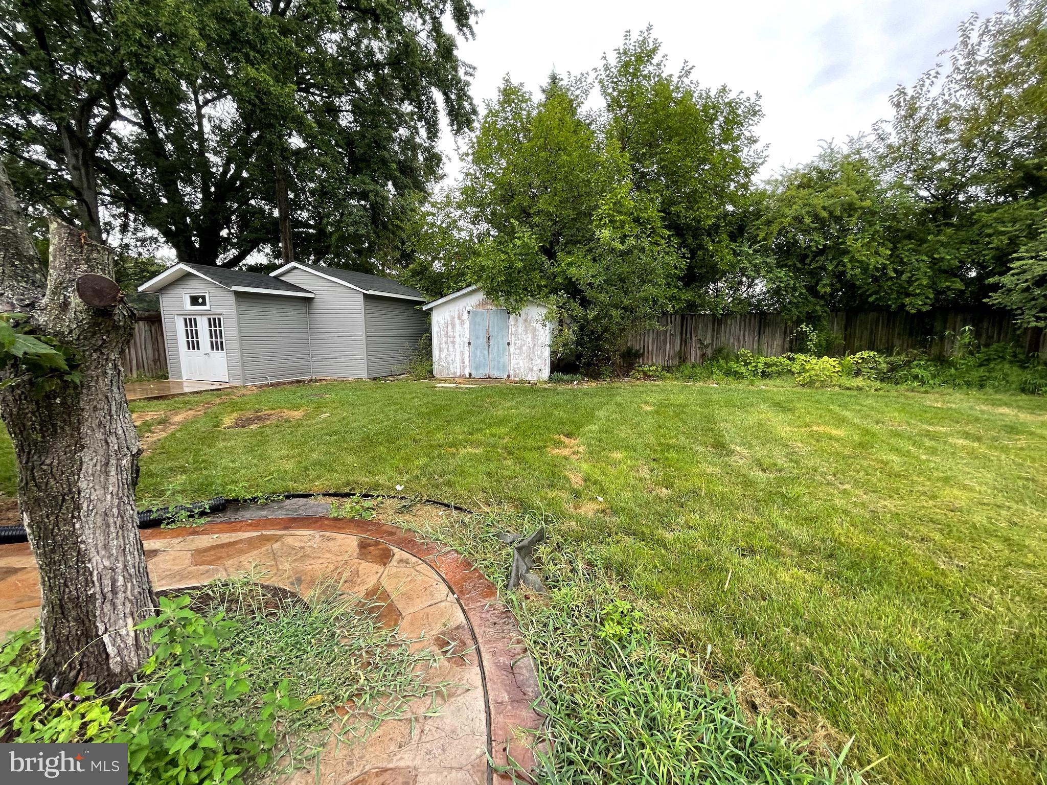 BROOKLAND ESTATES - Residential Lease