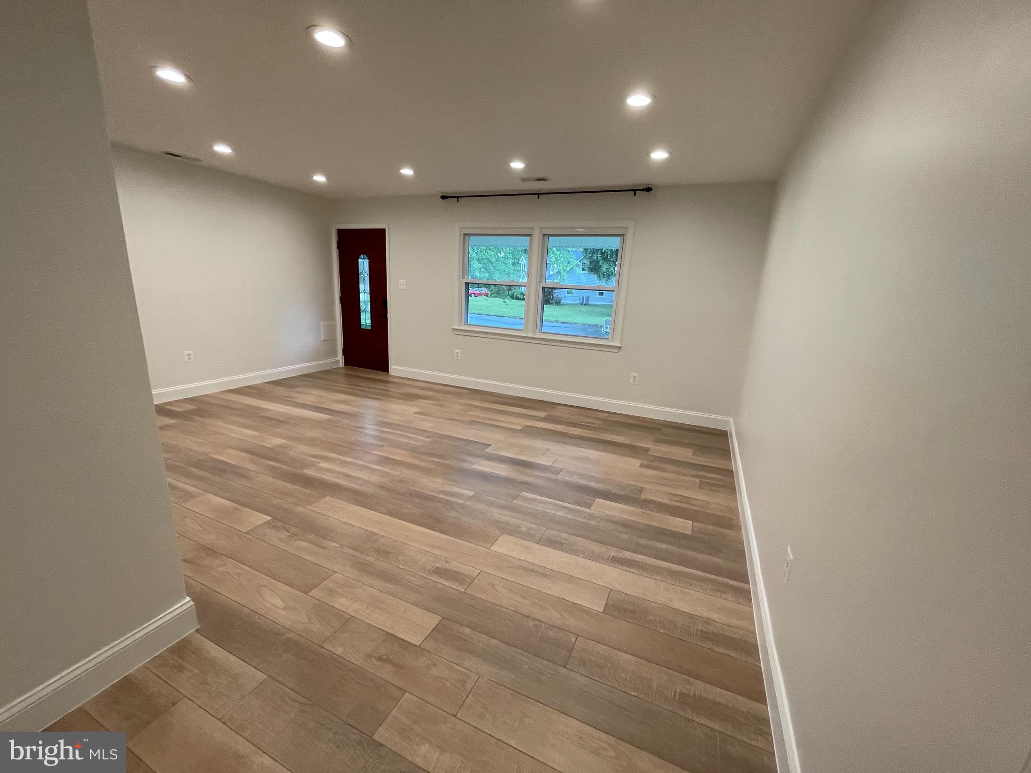 BROOKLAND ESTATES - Residential Lease