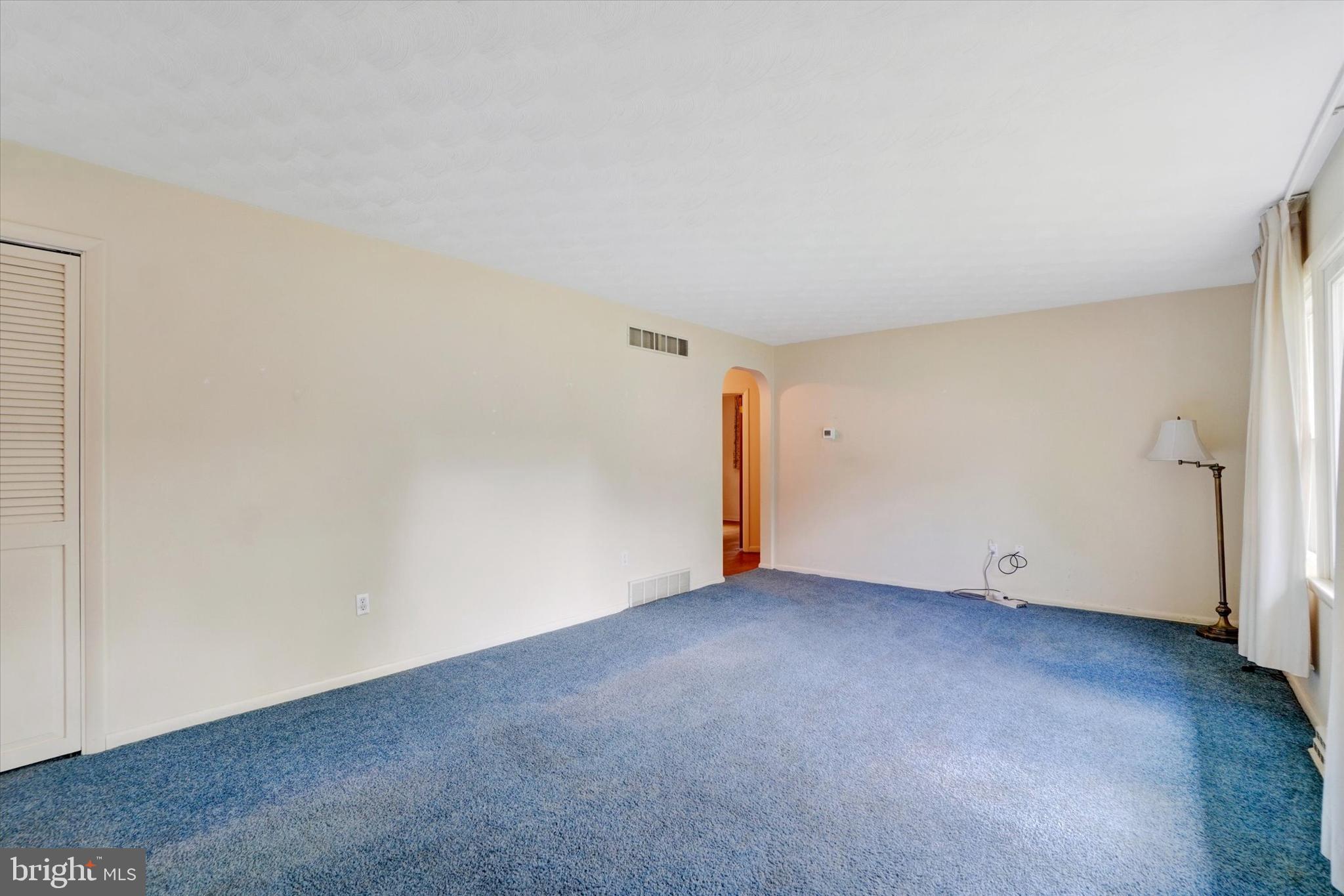 MEADOWBROOK - Residential