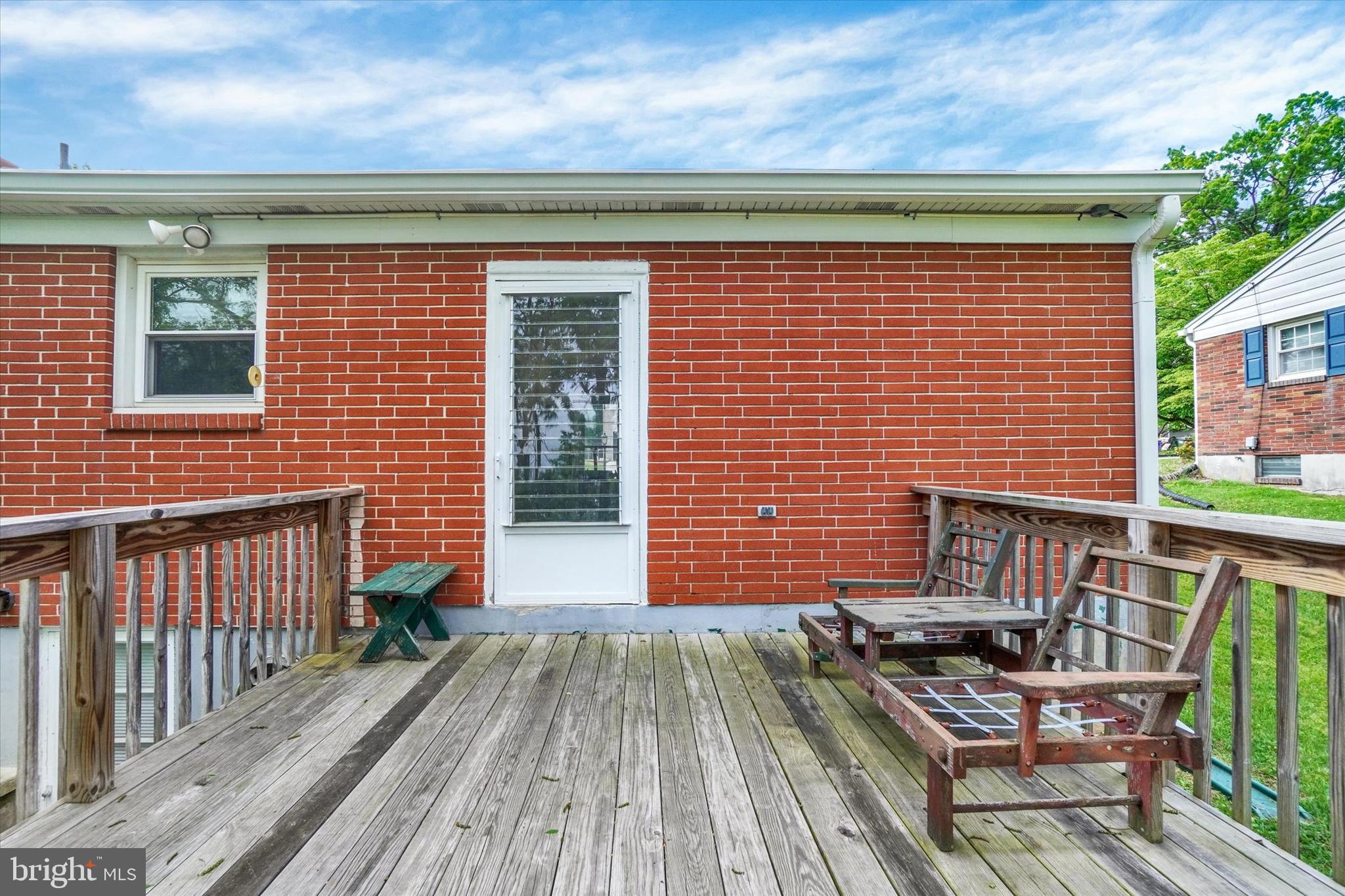 MEADOWBROOK - Residential