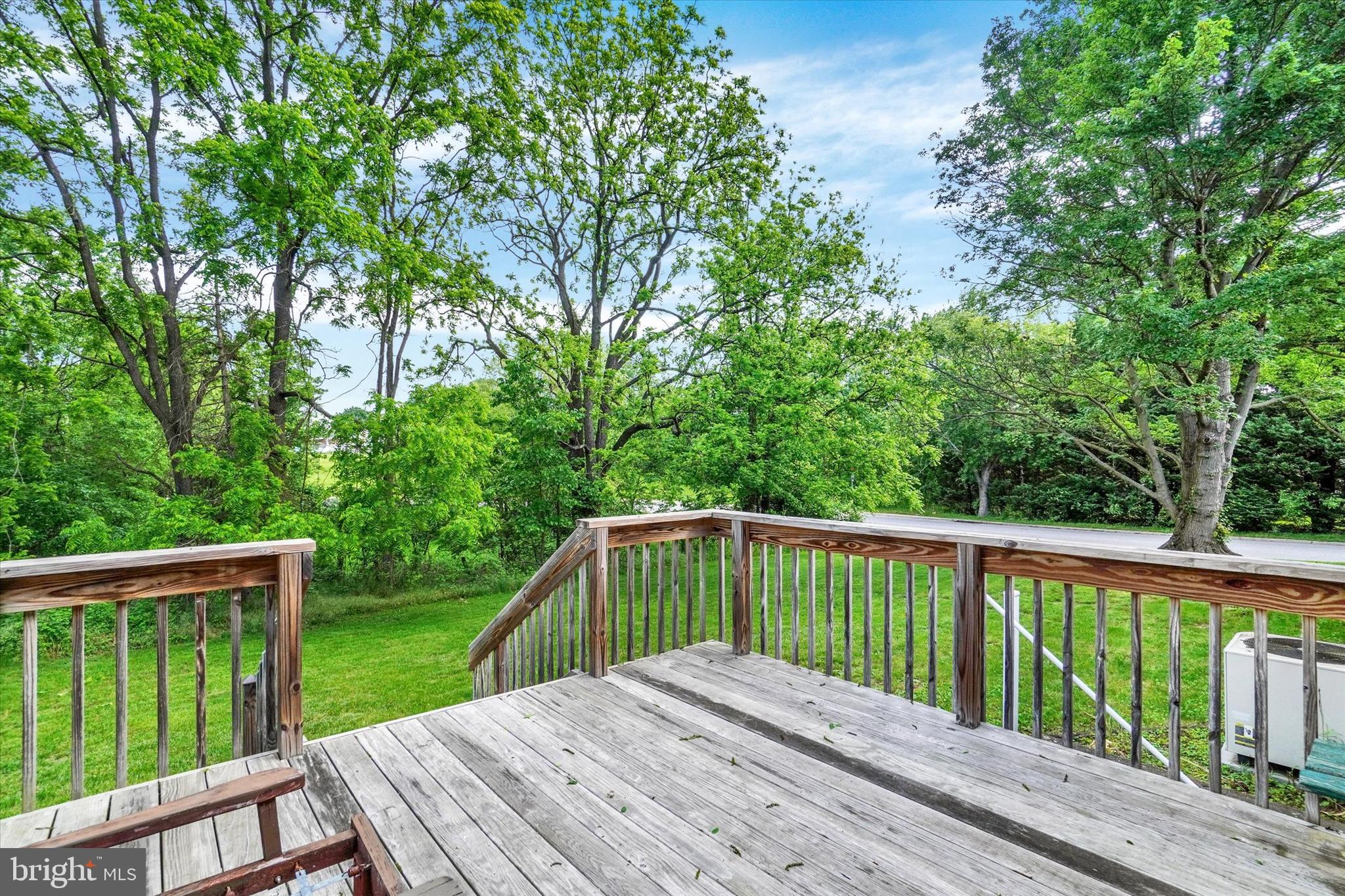 MEADOWBROOK - Residential