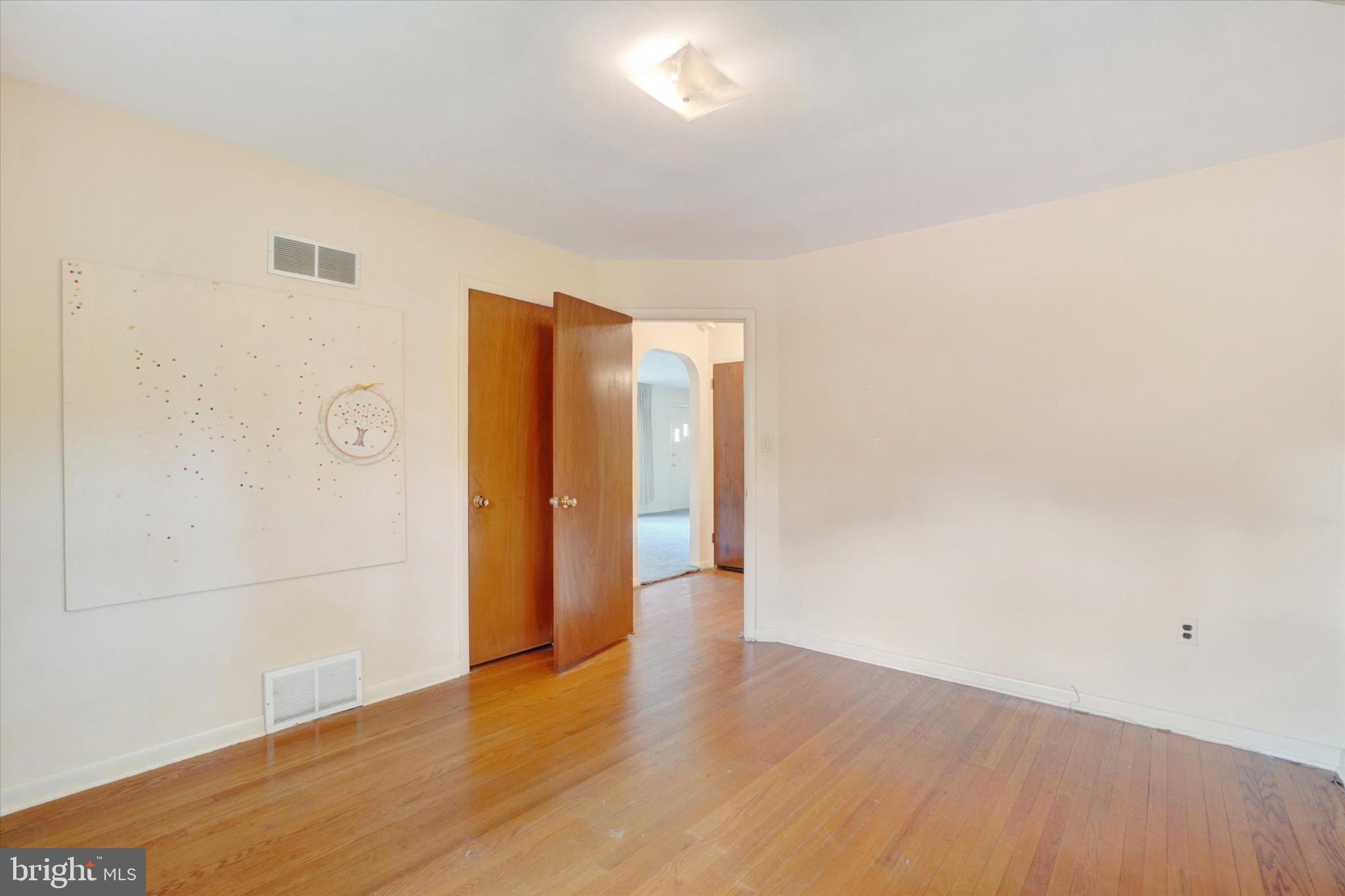 MEADOWBROOK - Residential