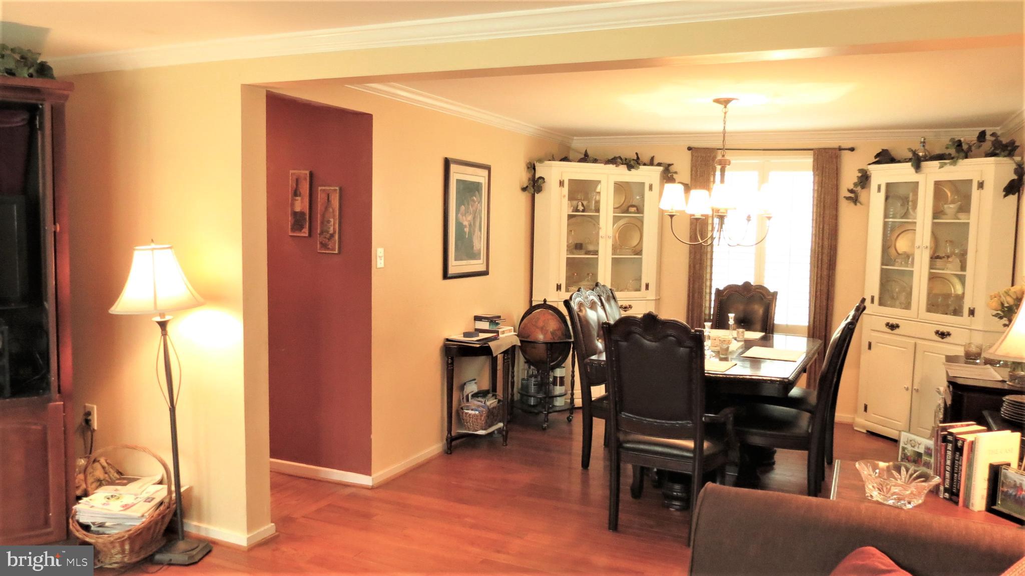 FOX MILL ESTATES - Residential