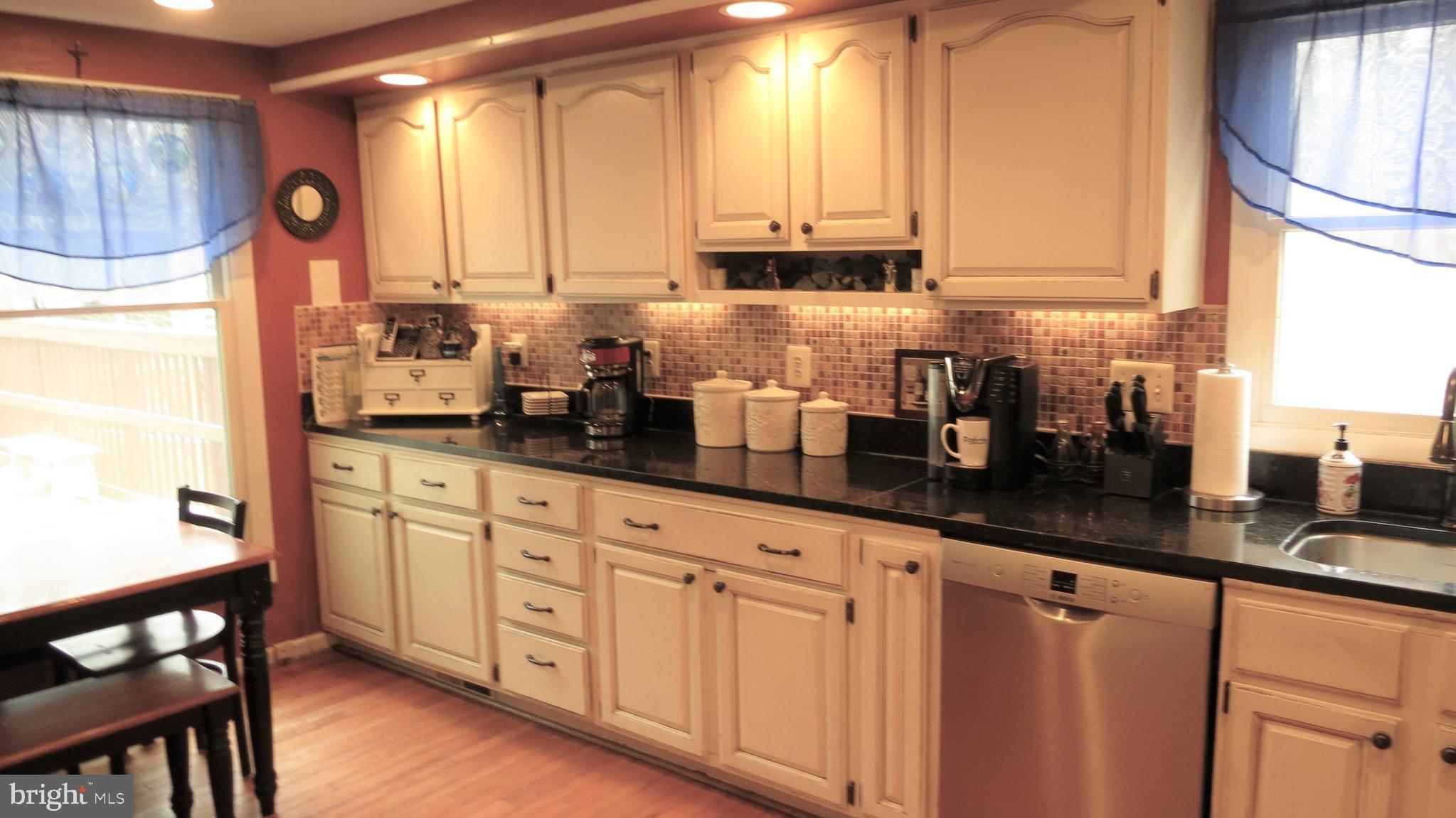 FOX MILL ESTATES - Residential