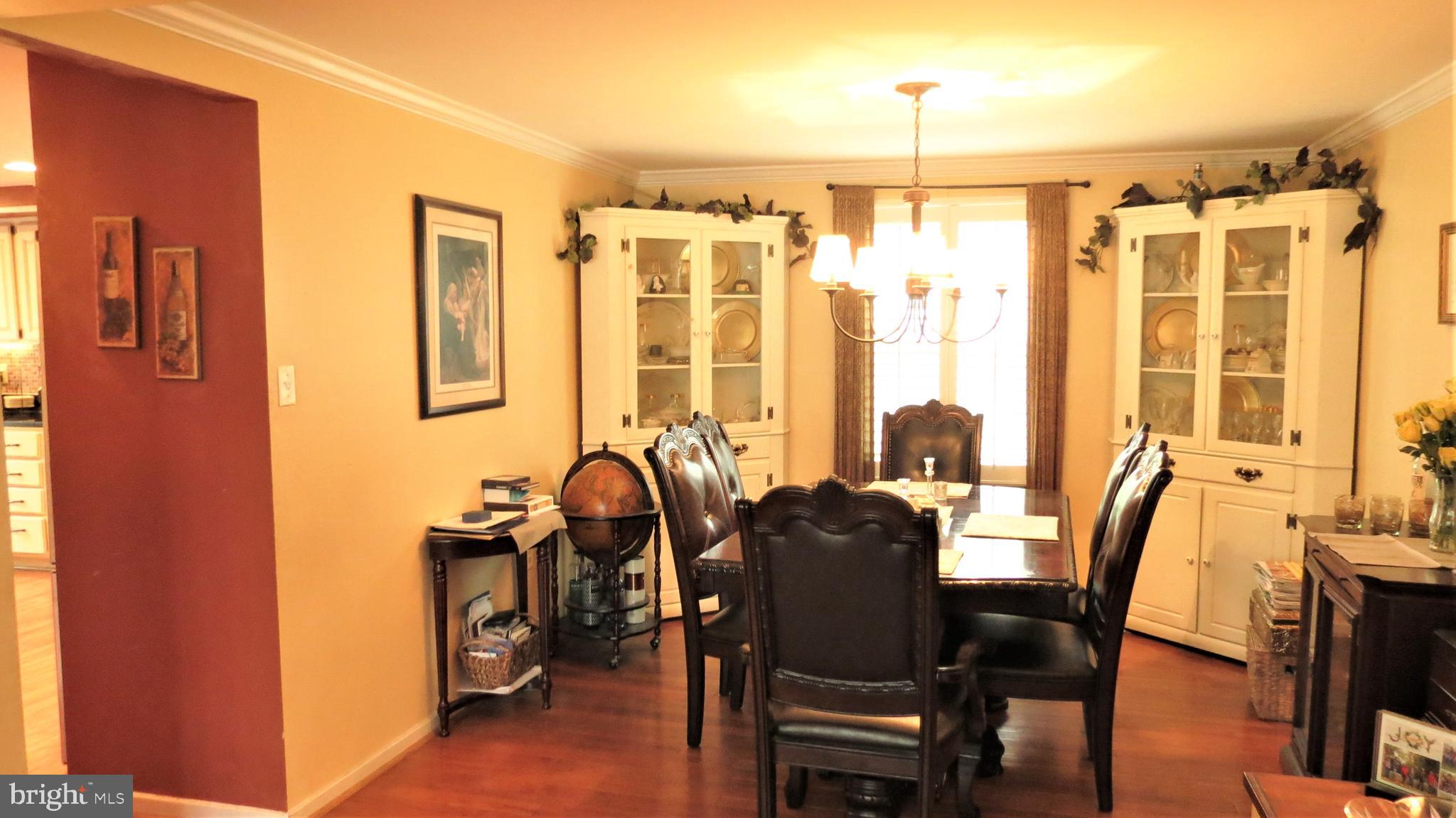 FOX MILL ESTATES - Residential