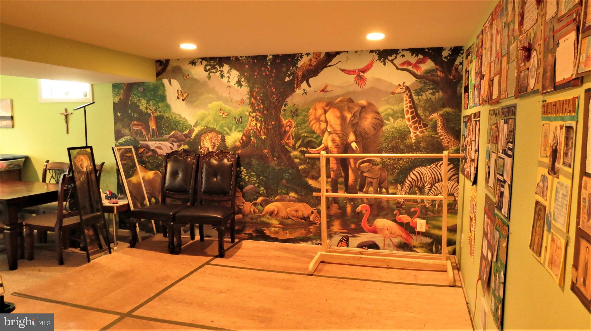 FOX MILL ESTATES - Residential