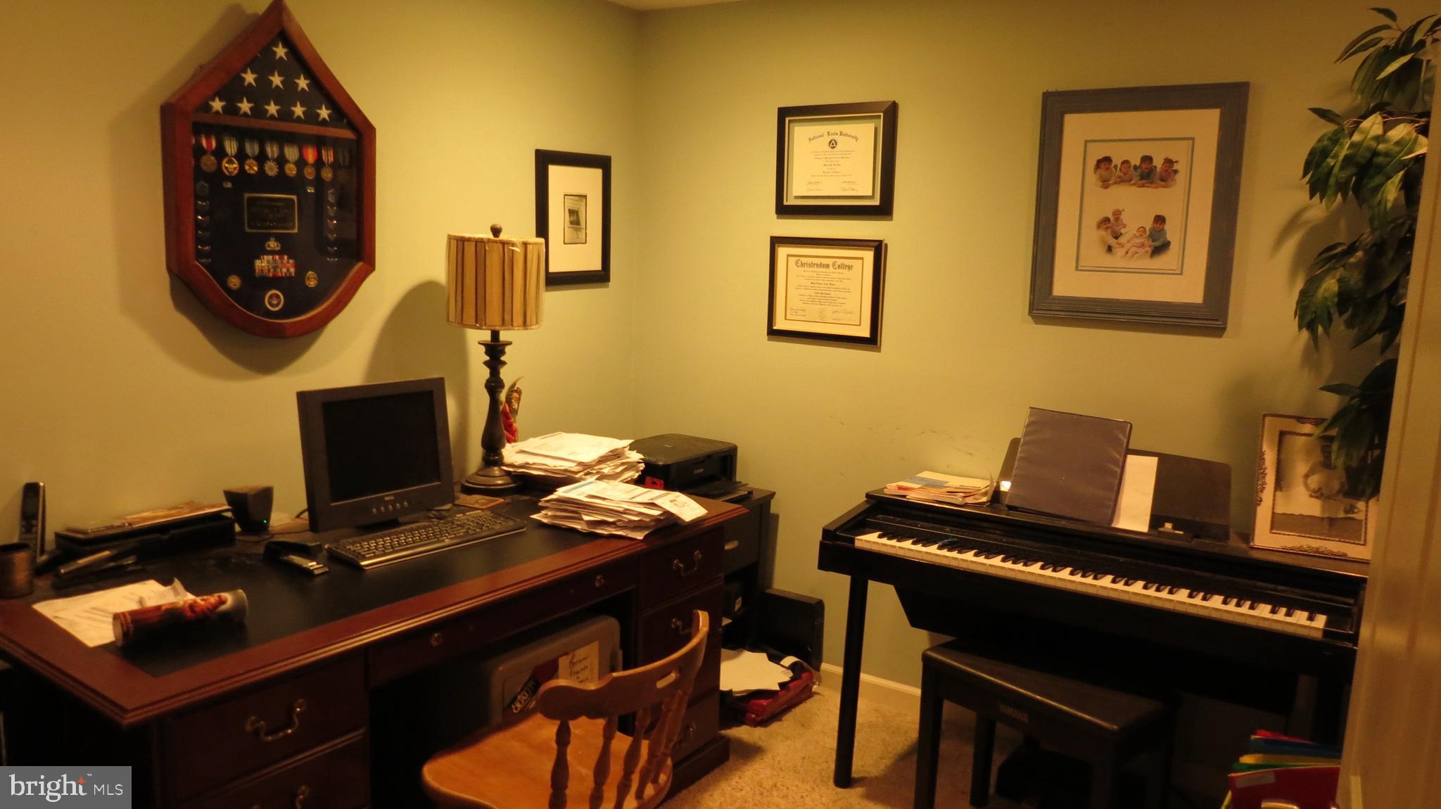 FOX MILL ESTATES - Residential