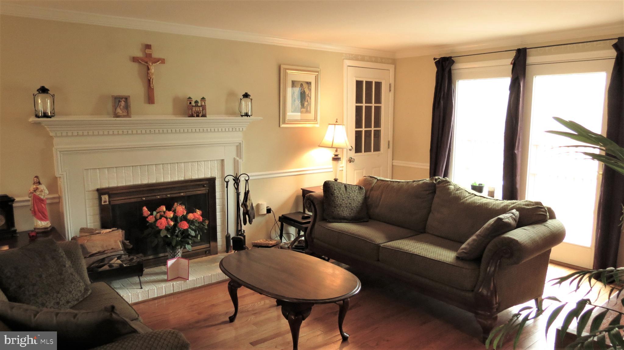 FOX MILL ESTATES - Residential