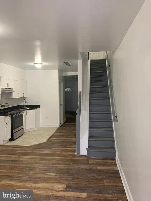 Townhouse For Sale - 659 N Creighton Street<br/> PHILADELPHIA, PA 19131