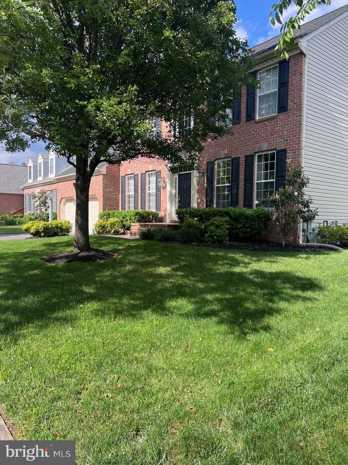 8242 GREEN ICE DRIVE