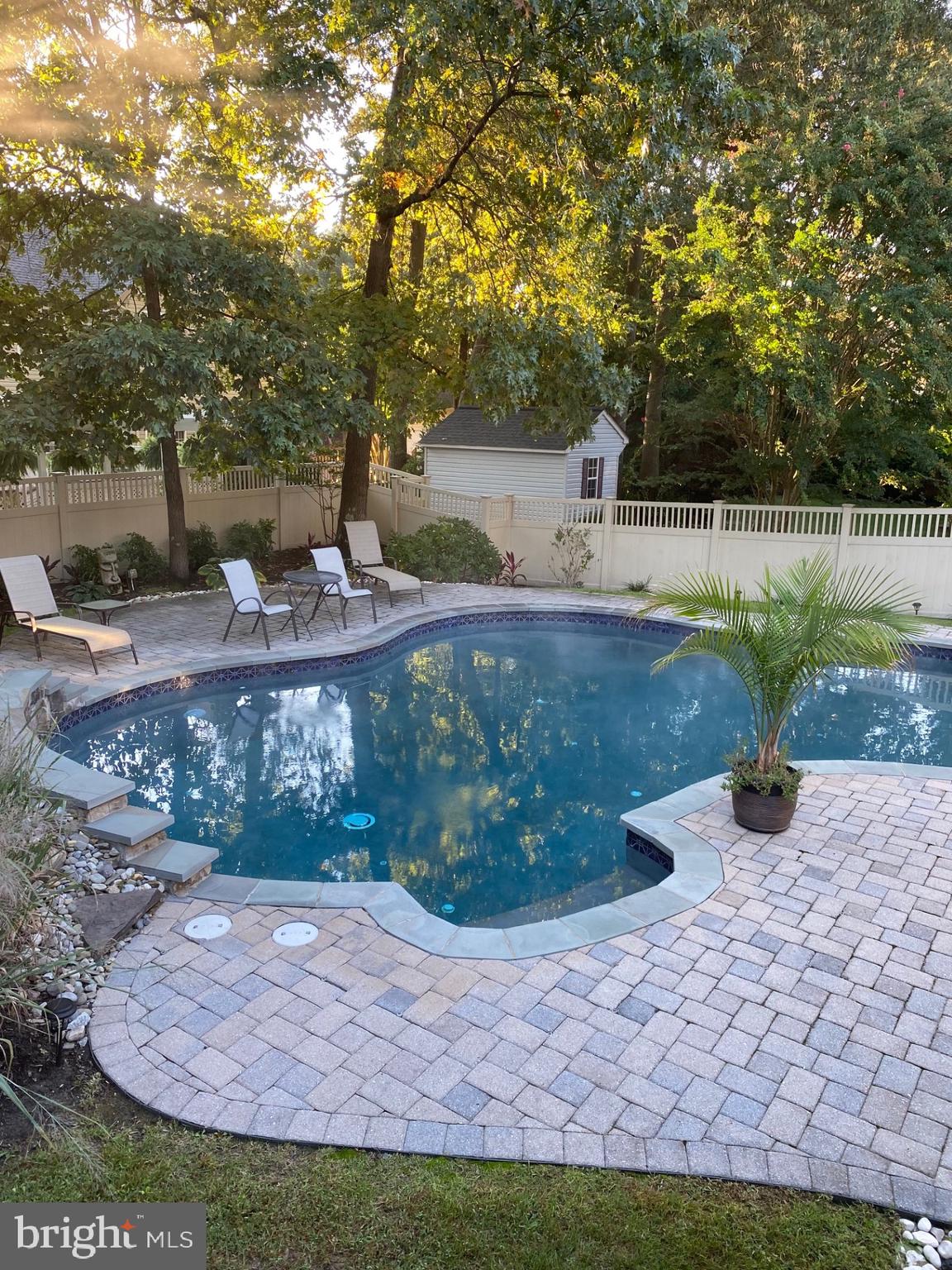 8242 GREEN ICE DRIVE