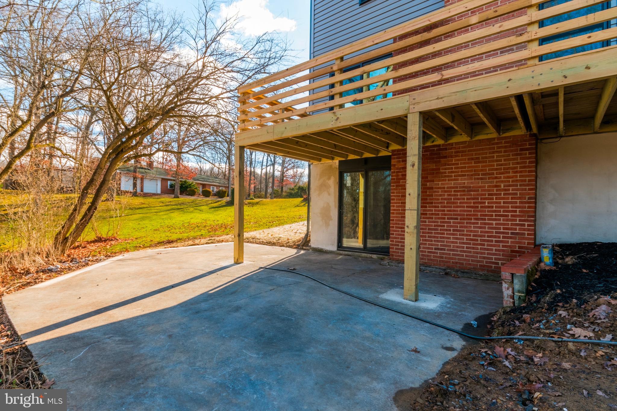 LONE OAK - Residential