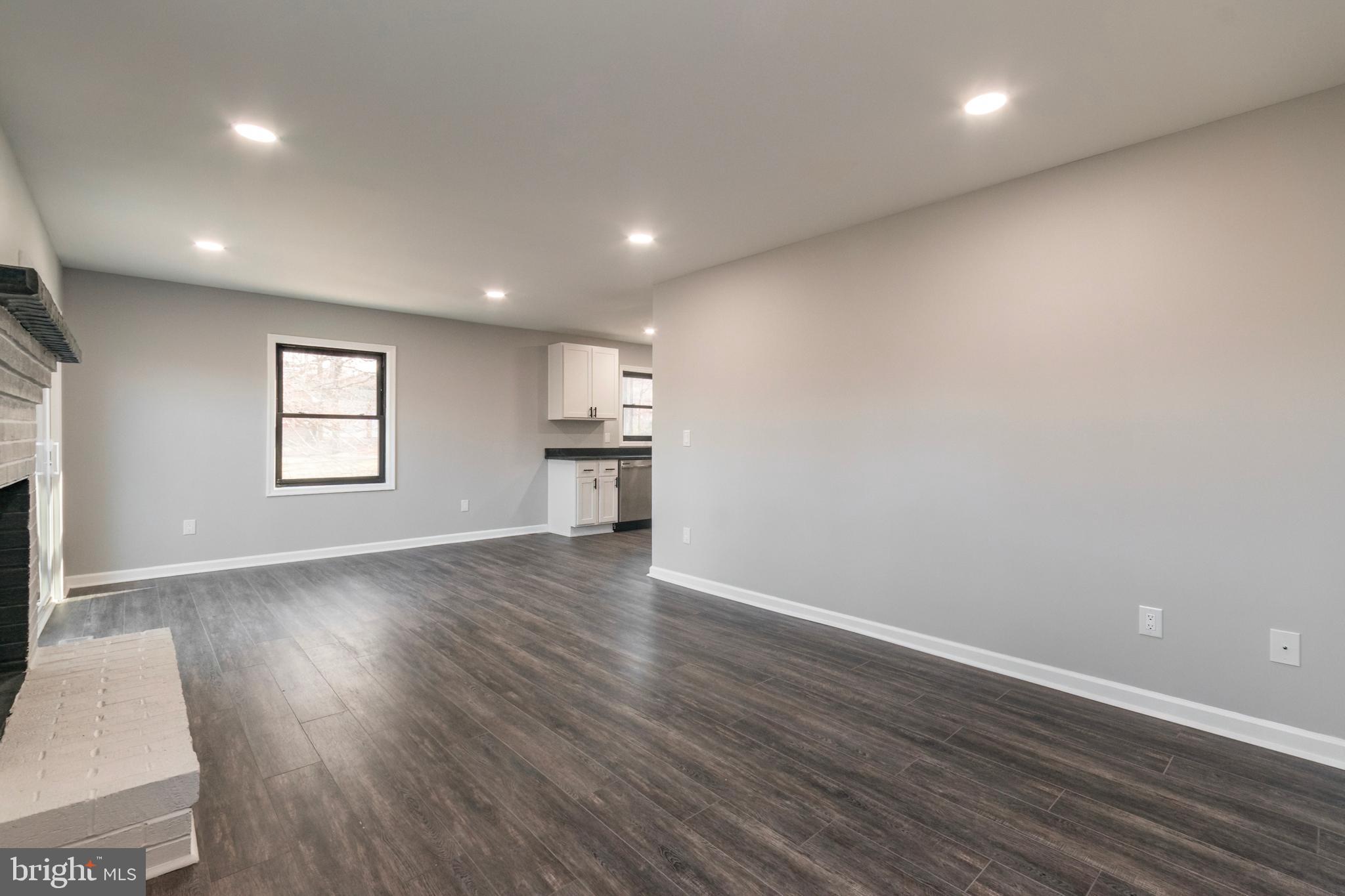 LONE OAK - Residential