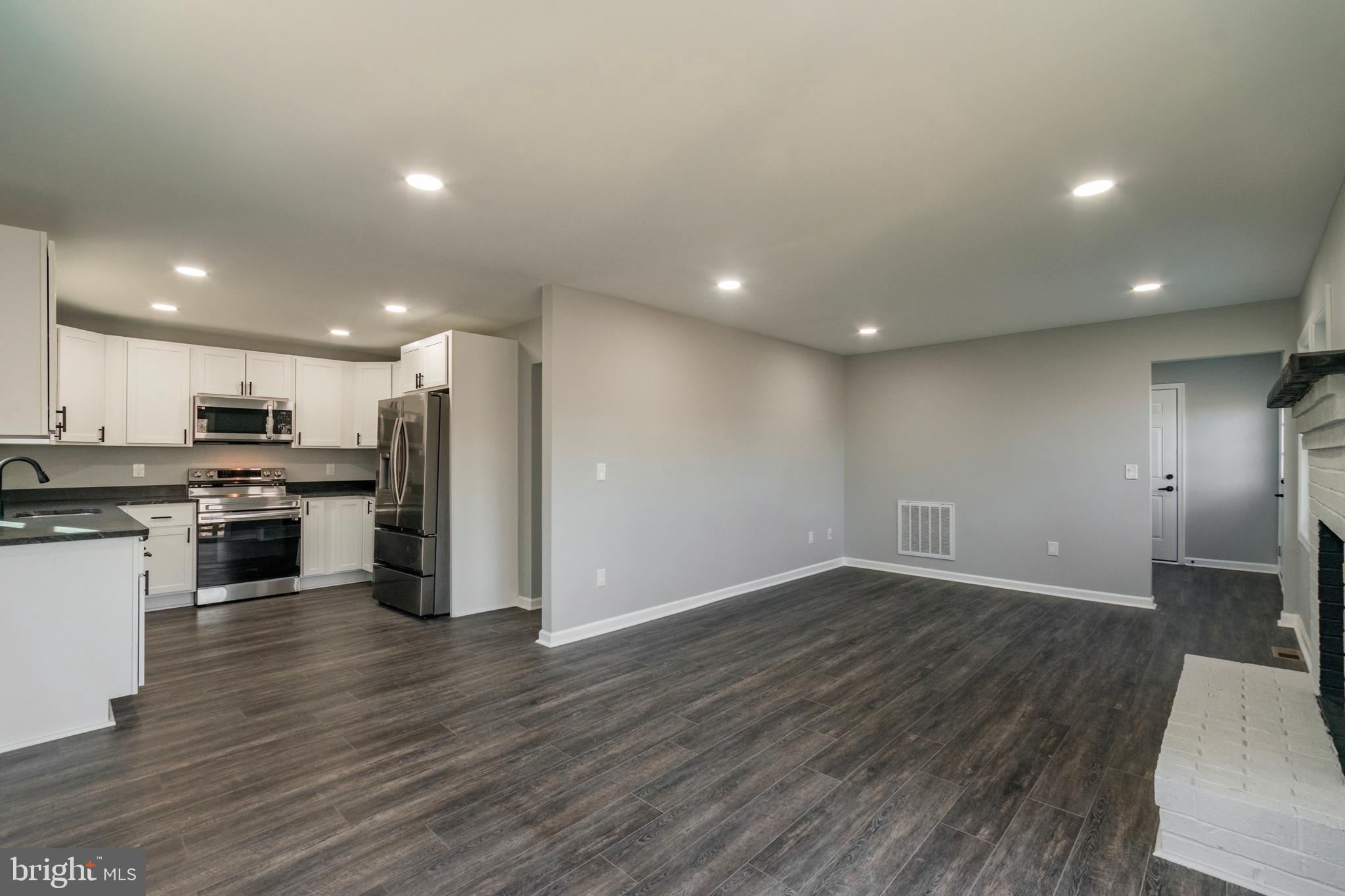 LONE OAK - Residential