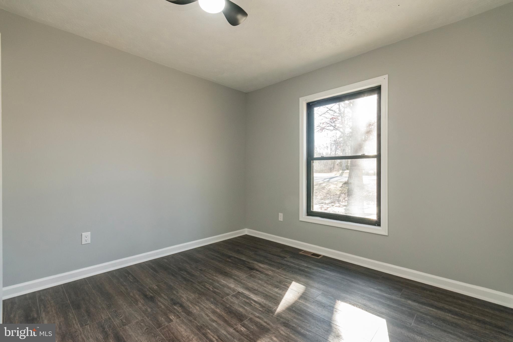 LONE OAK - Residential