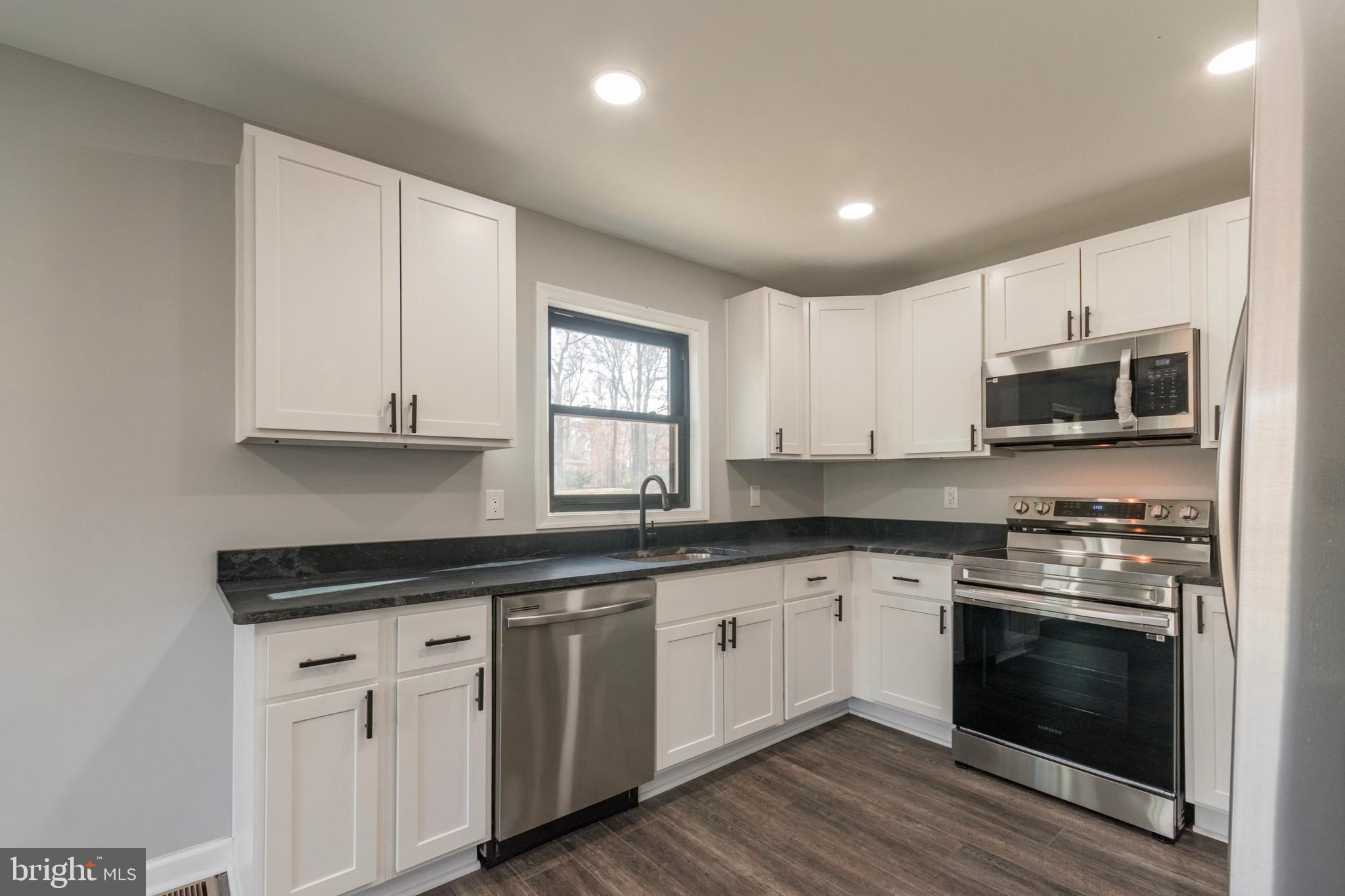 LONE OAK - Residential