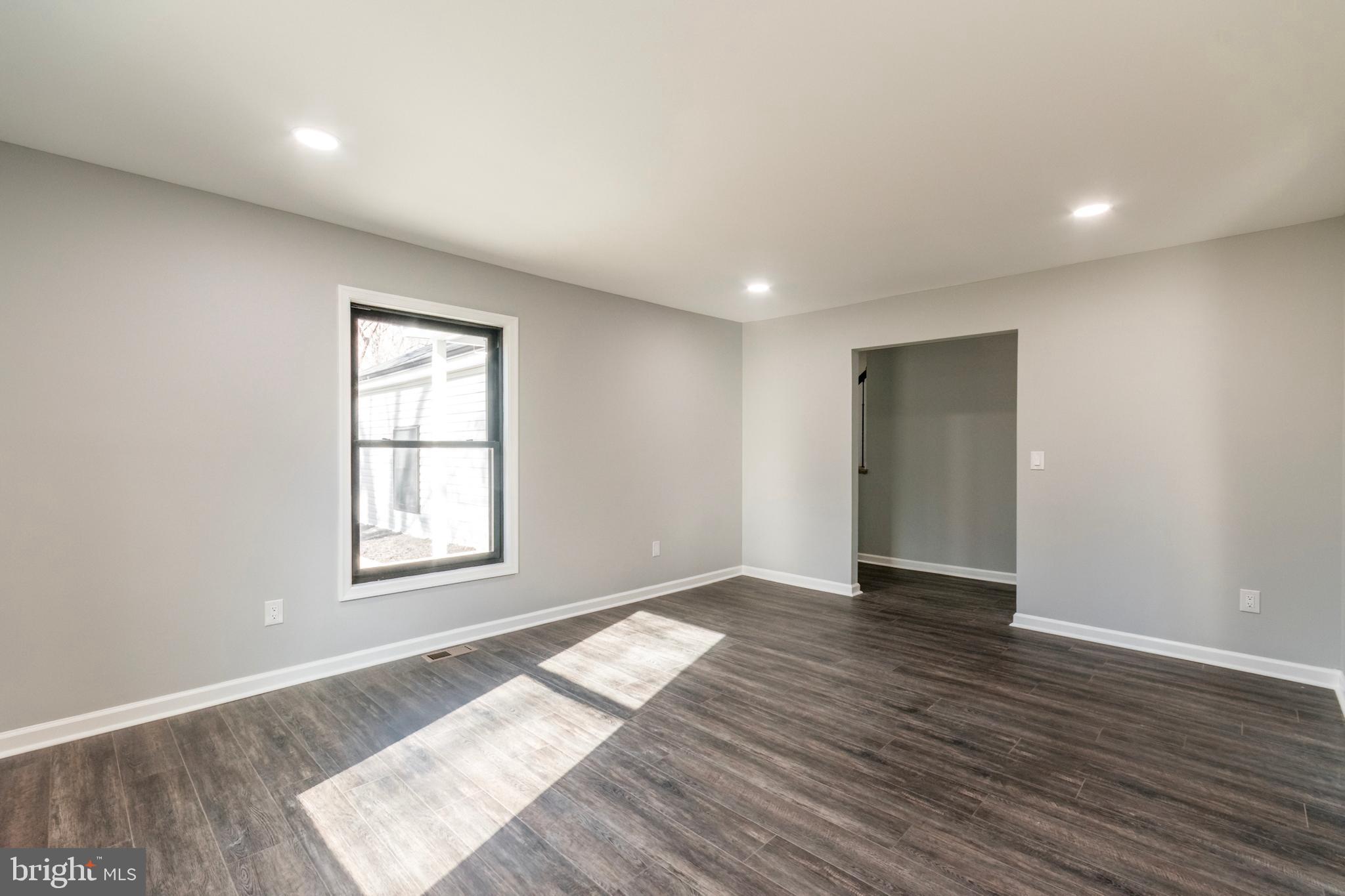 LONE OAK - Residential