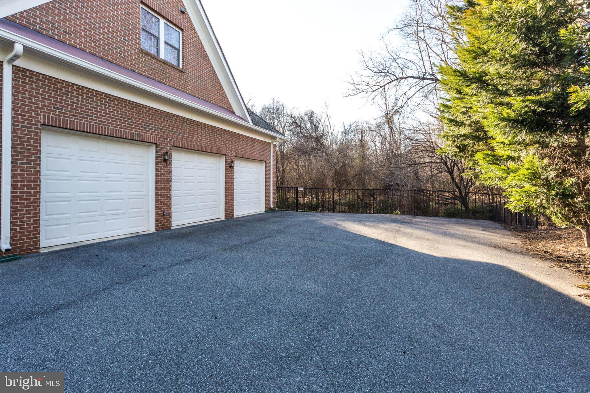 WOODMORE PLAT 10 - Residential