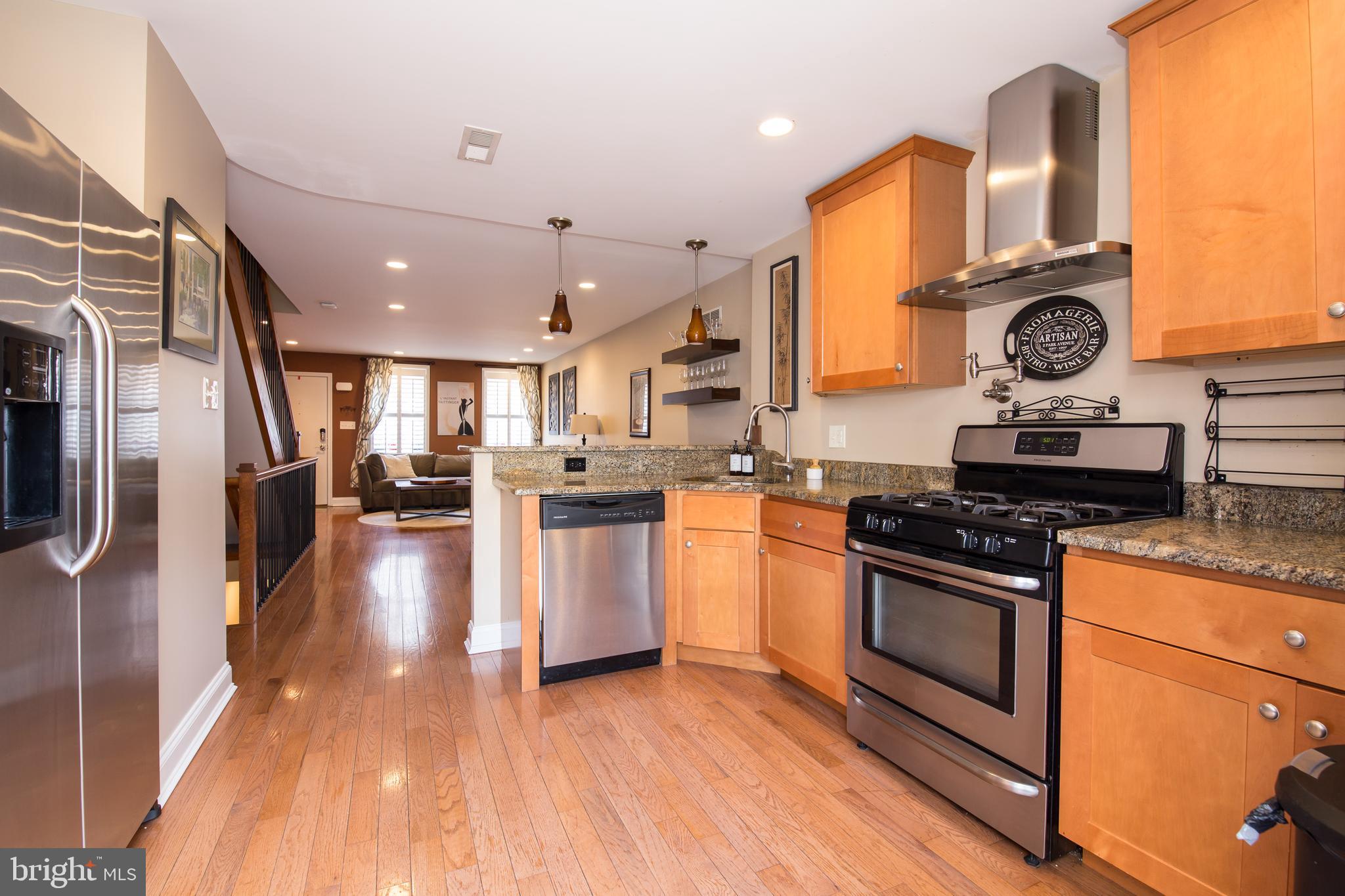 PASSYUNK SQUARE - Residential