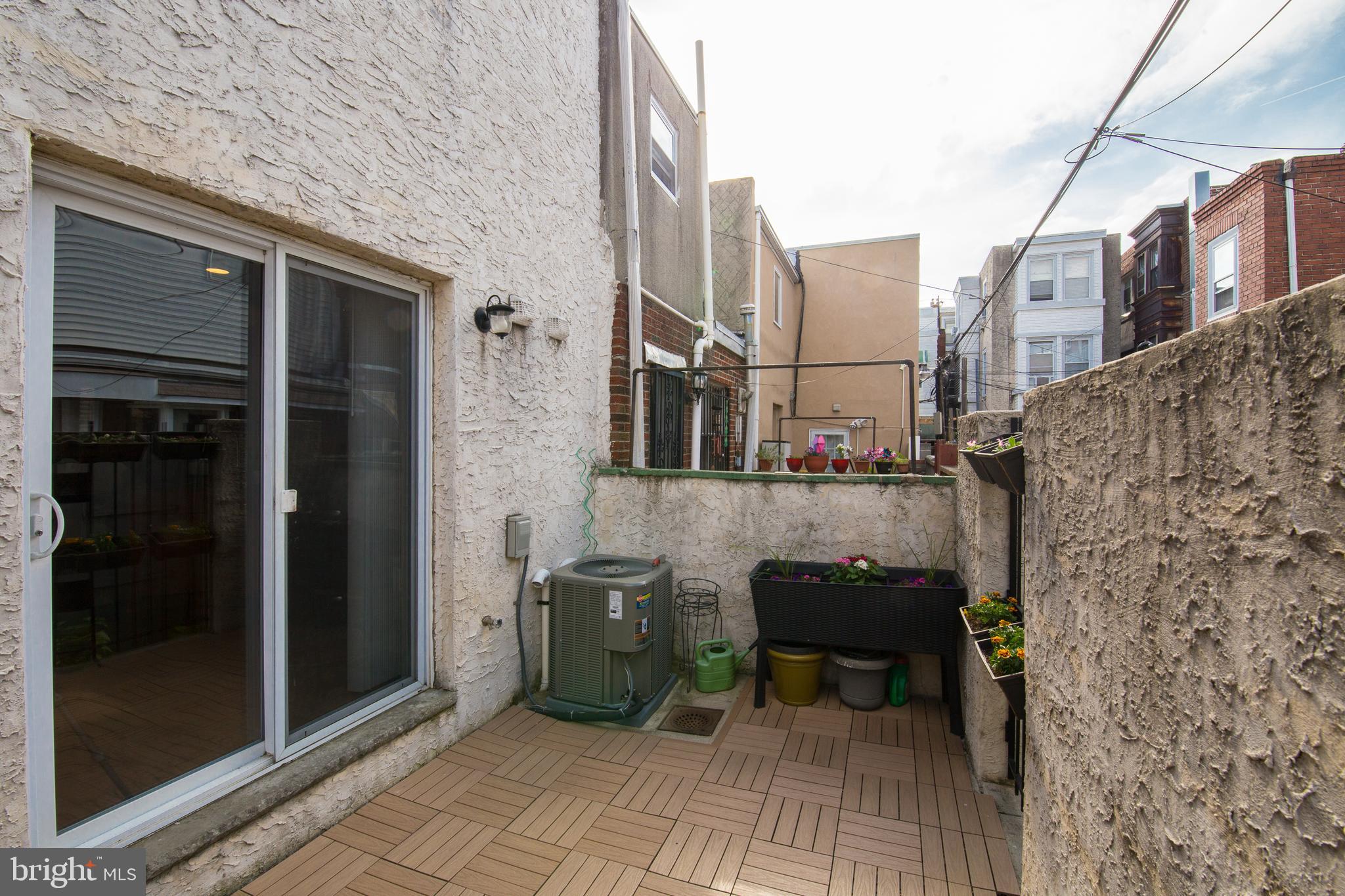 PASSYUNK SQUARE - Residential
