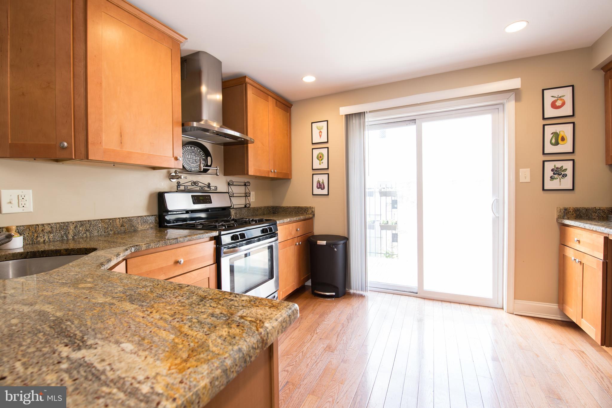 PASSYUNK SQUARE - Residential