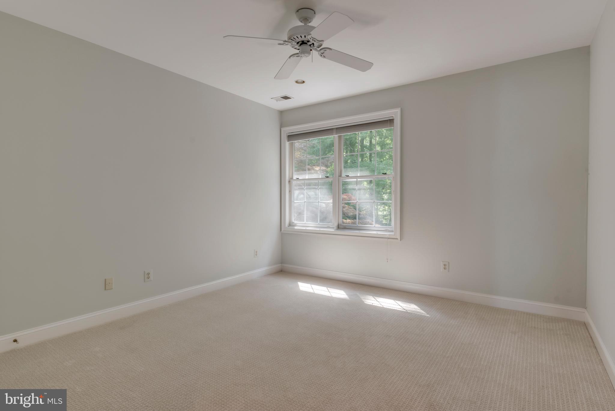 DAVIDSONVILLE - Residential