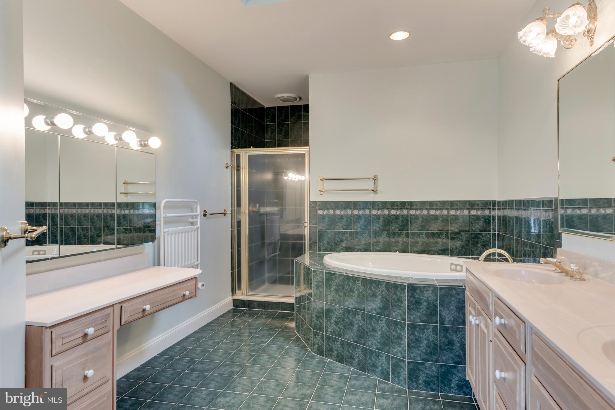 DAVIDSONVILLE - Residential