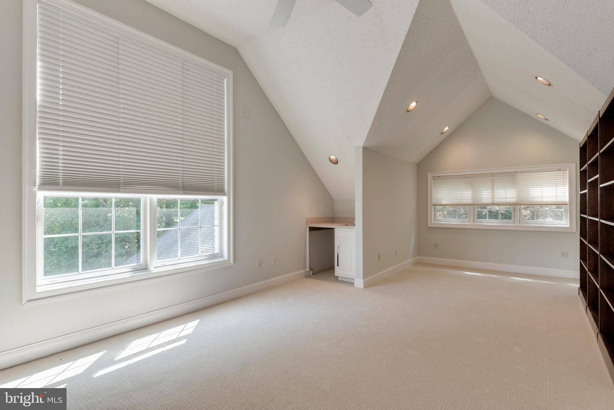 DAVIDSONVILLE - Residential