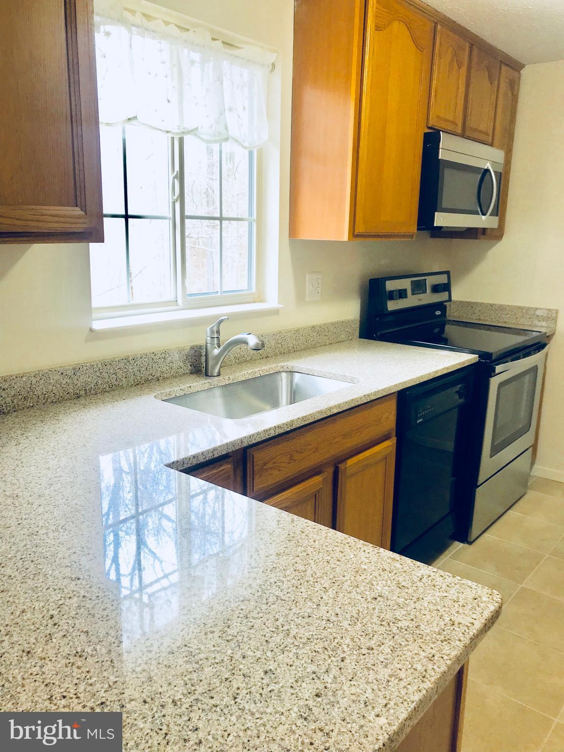 HILLSIDE LANDING - Residential