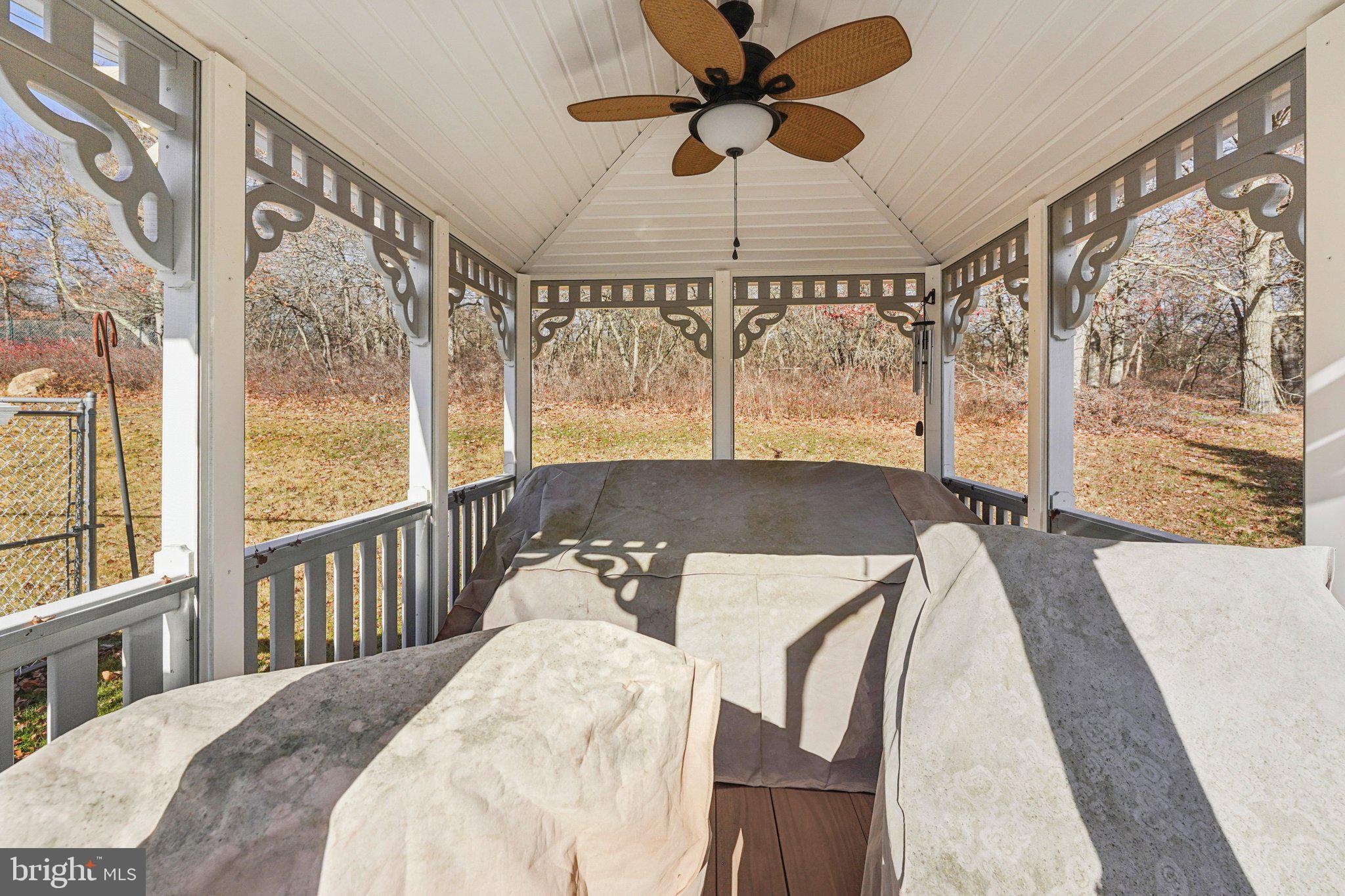 VALLEY VIEW ESTATES - CARBON - Residential