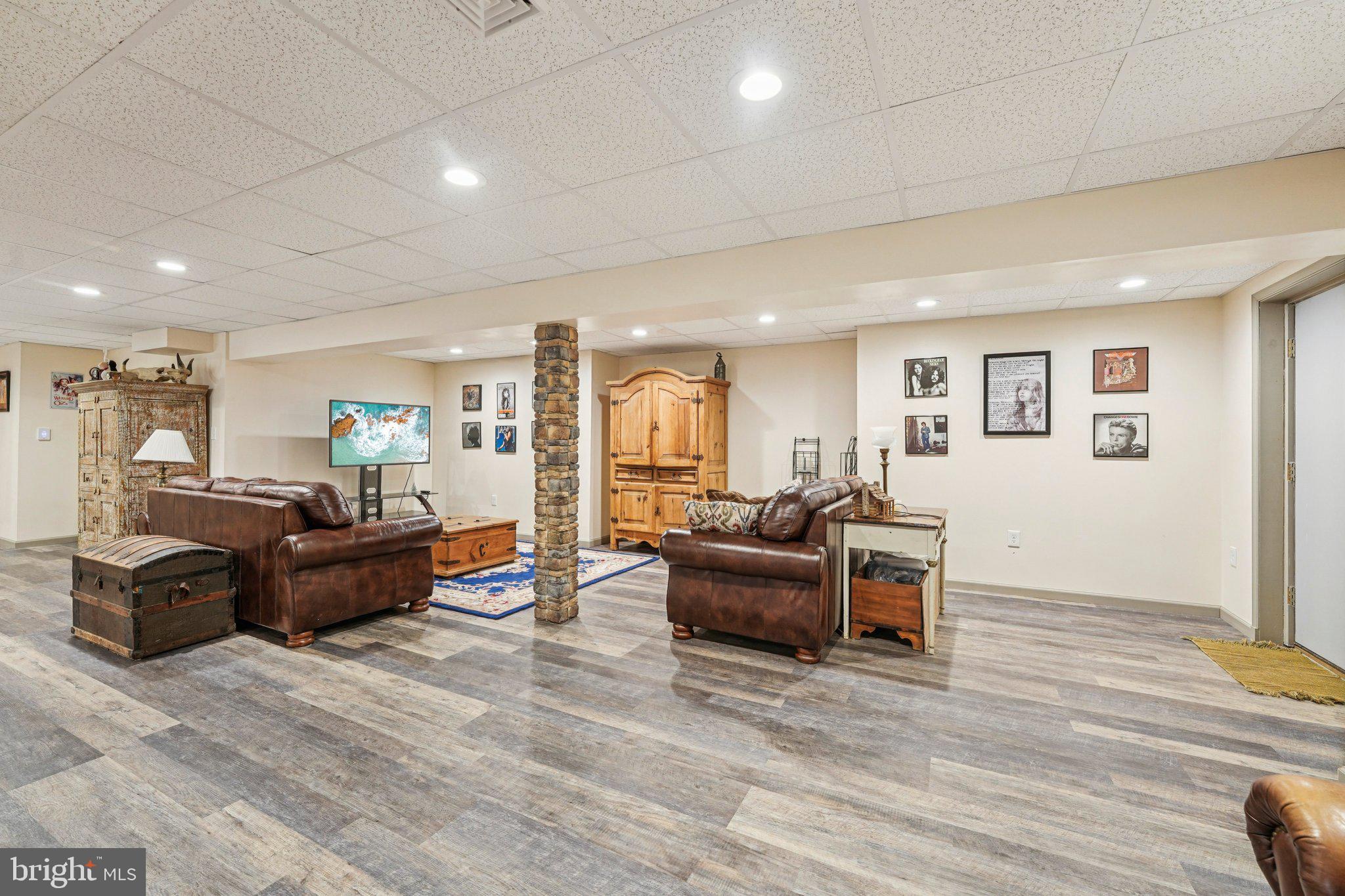 VALLEY VIEW ESTATES - CARBON - Residential