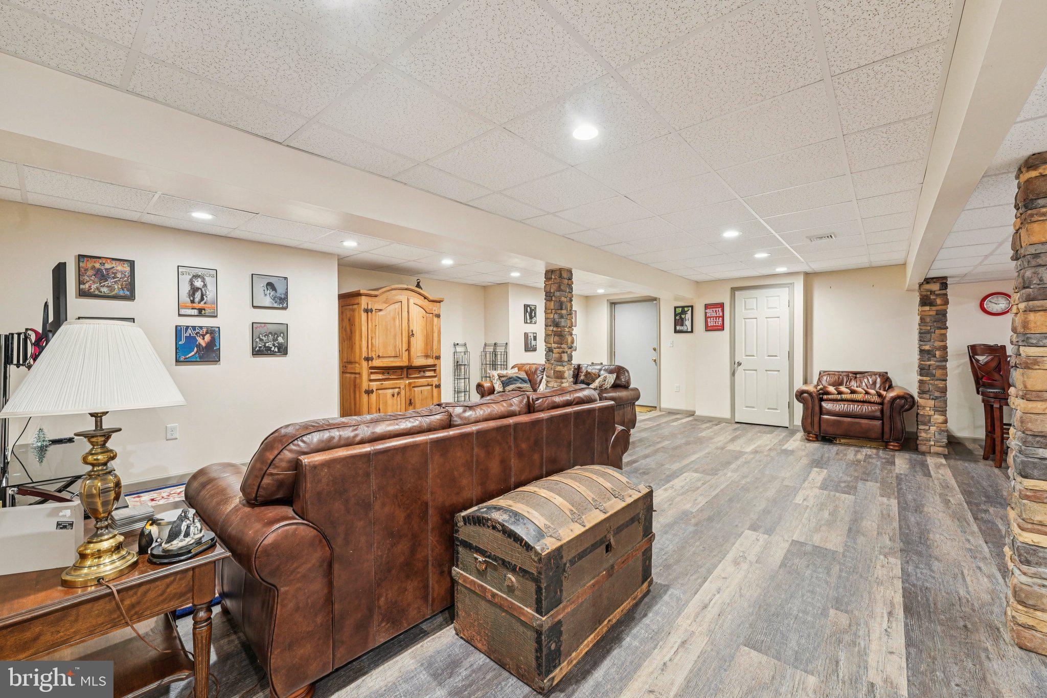 VALLEY VIEW ESTATES - CARBON - Residential